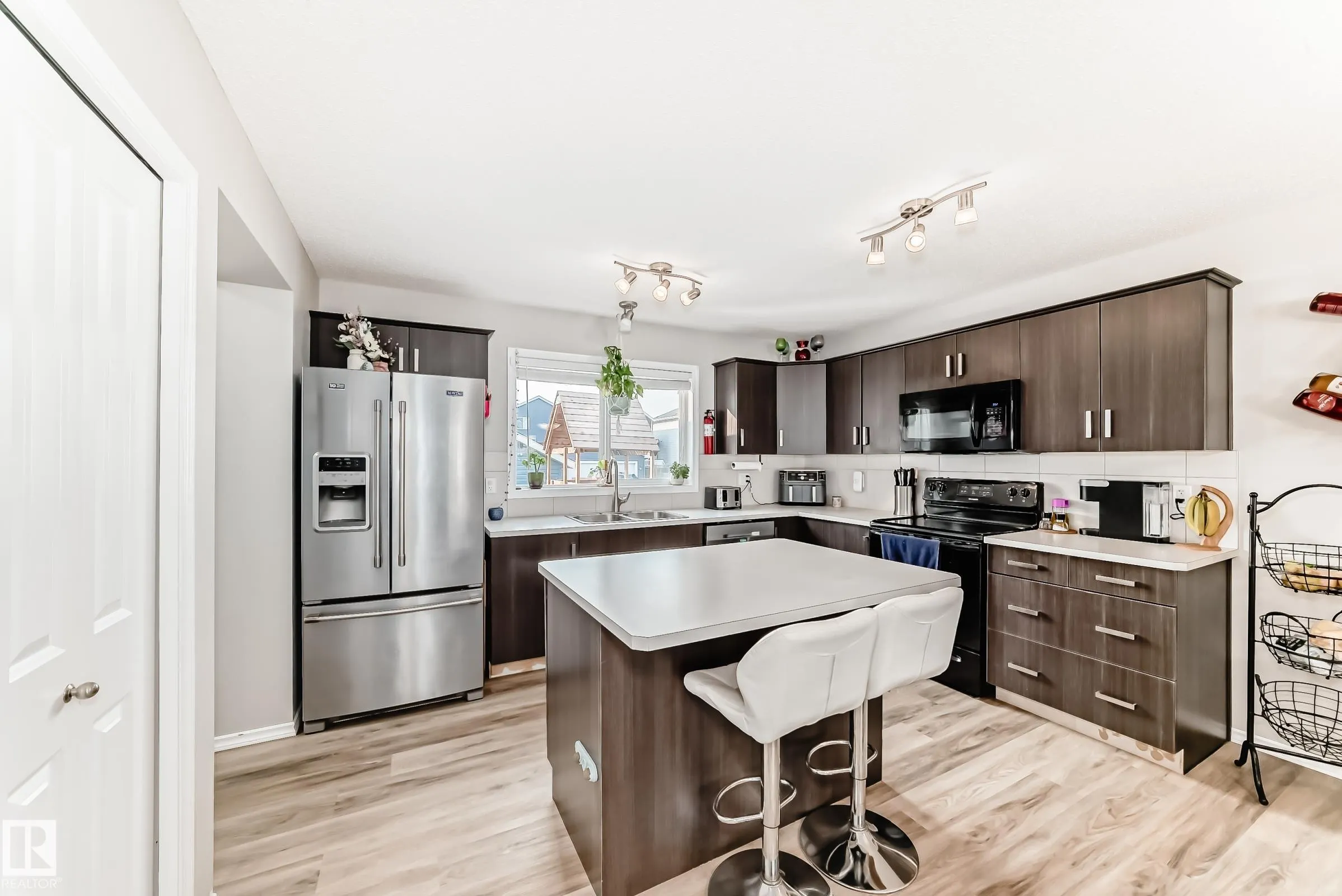 398 SIMMONDS Way