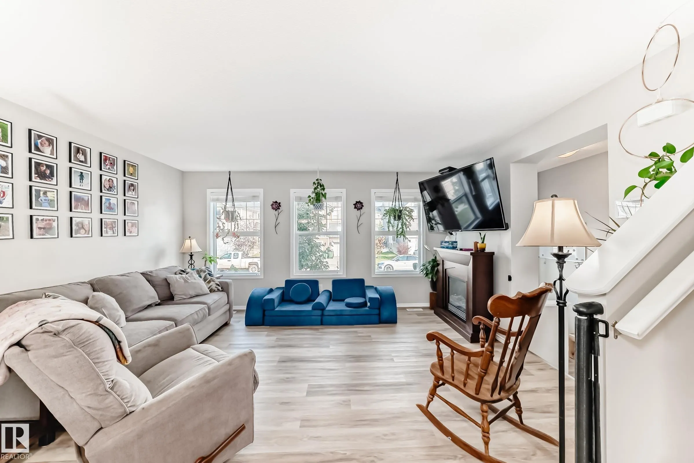 398 SIMMONDS Way