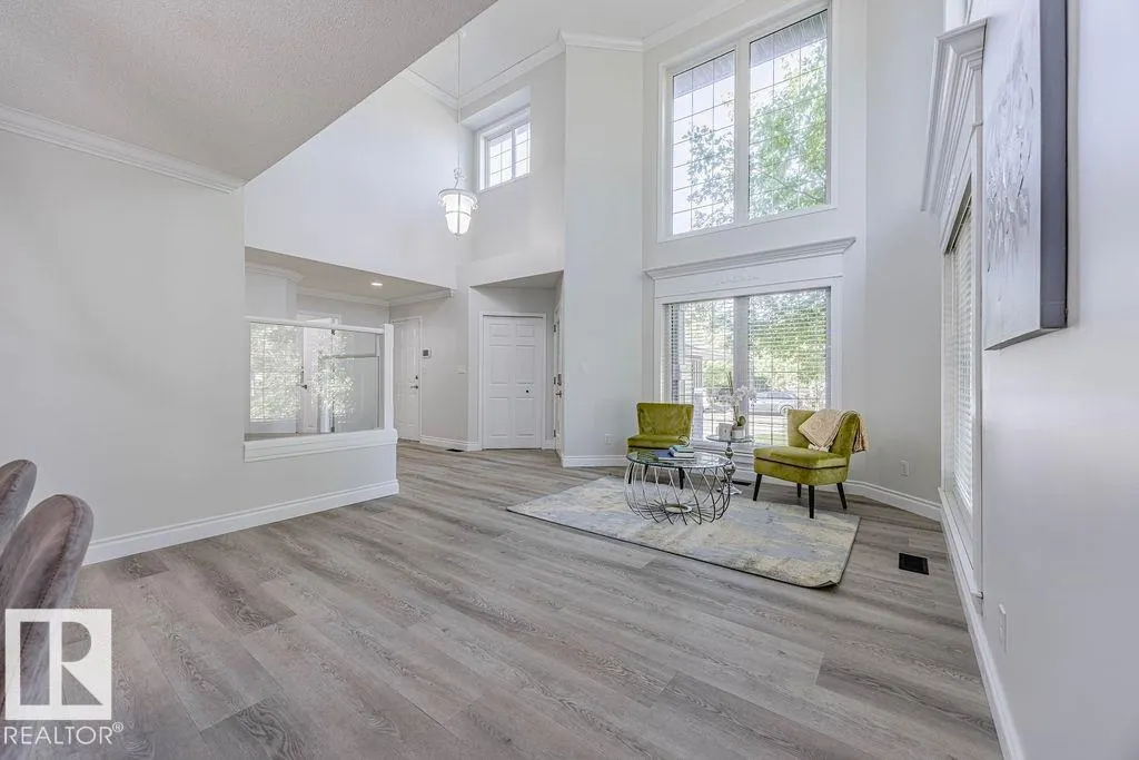 10 ORIOLE Court