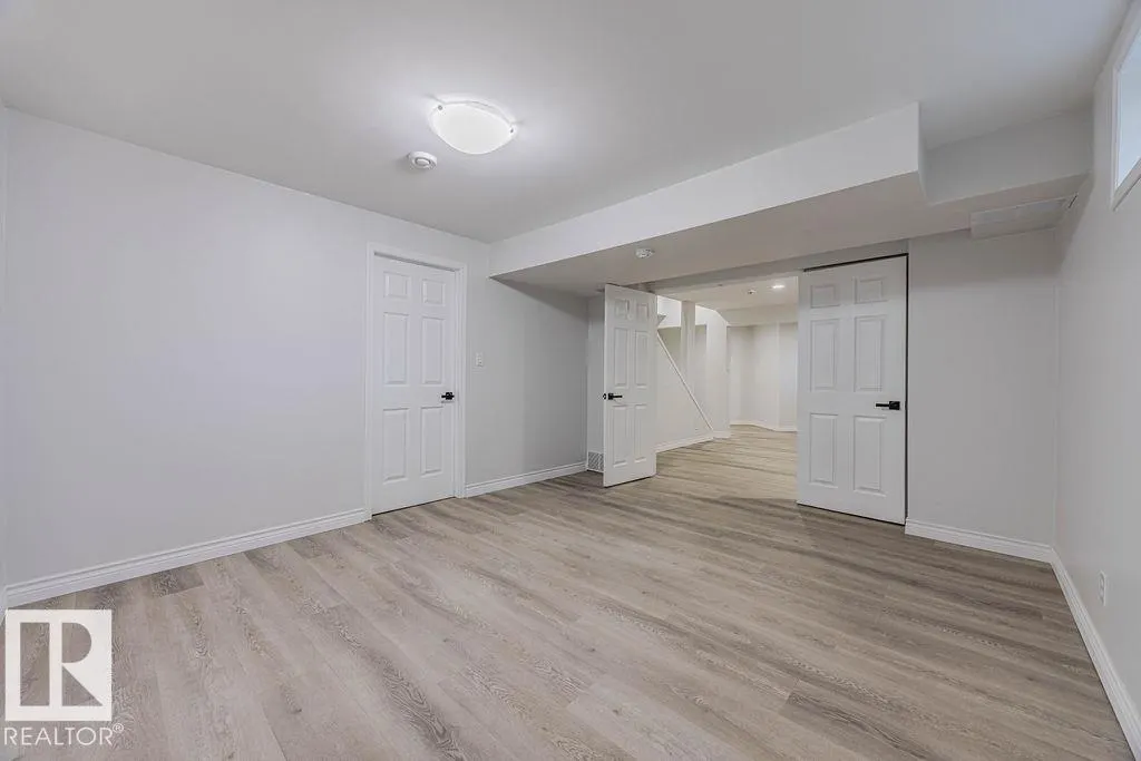 10 ORIOLE Court
