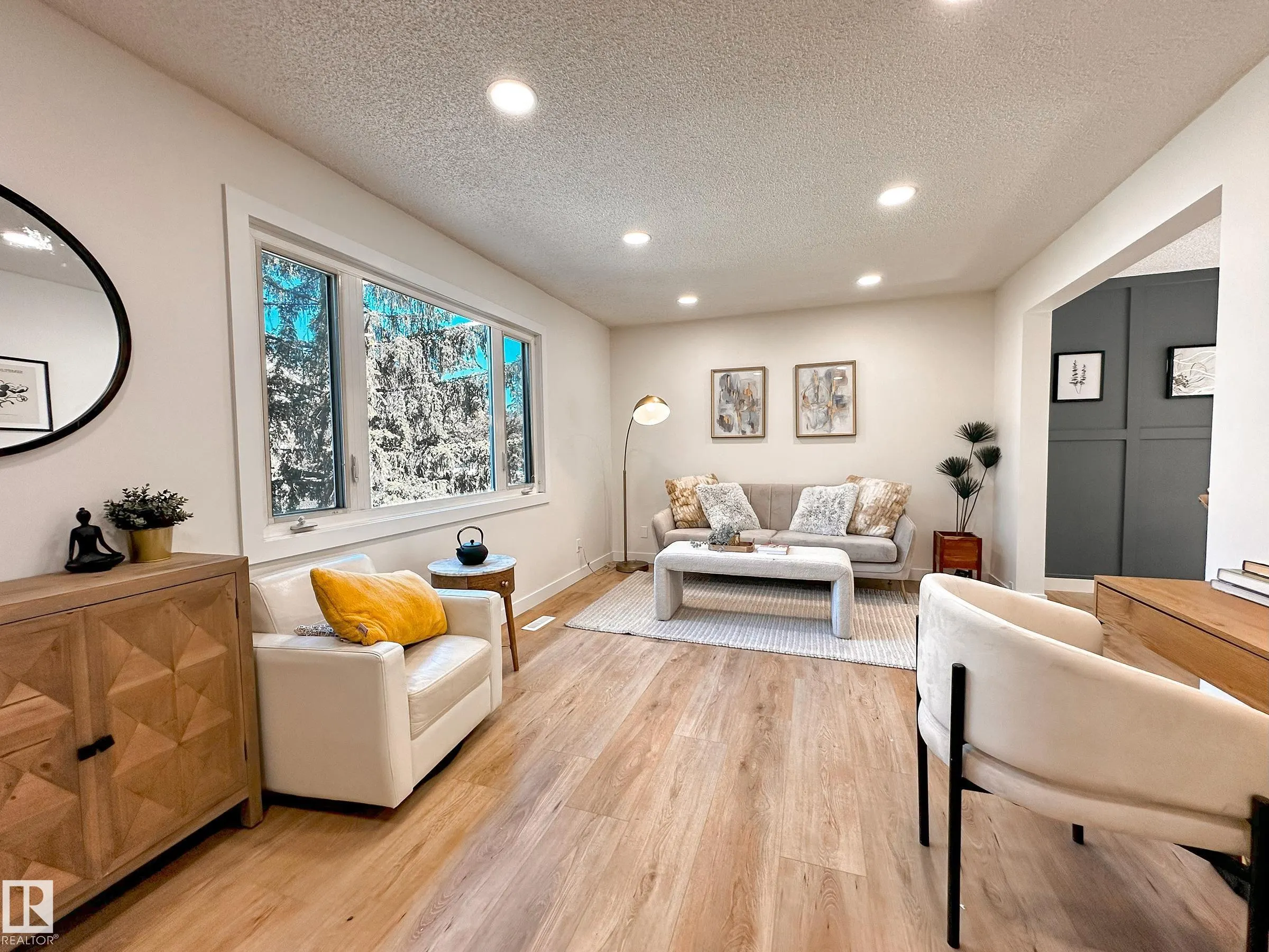 6J CALLINGWOOD Court