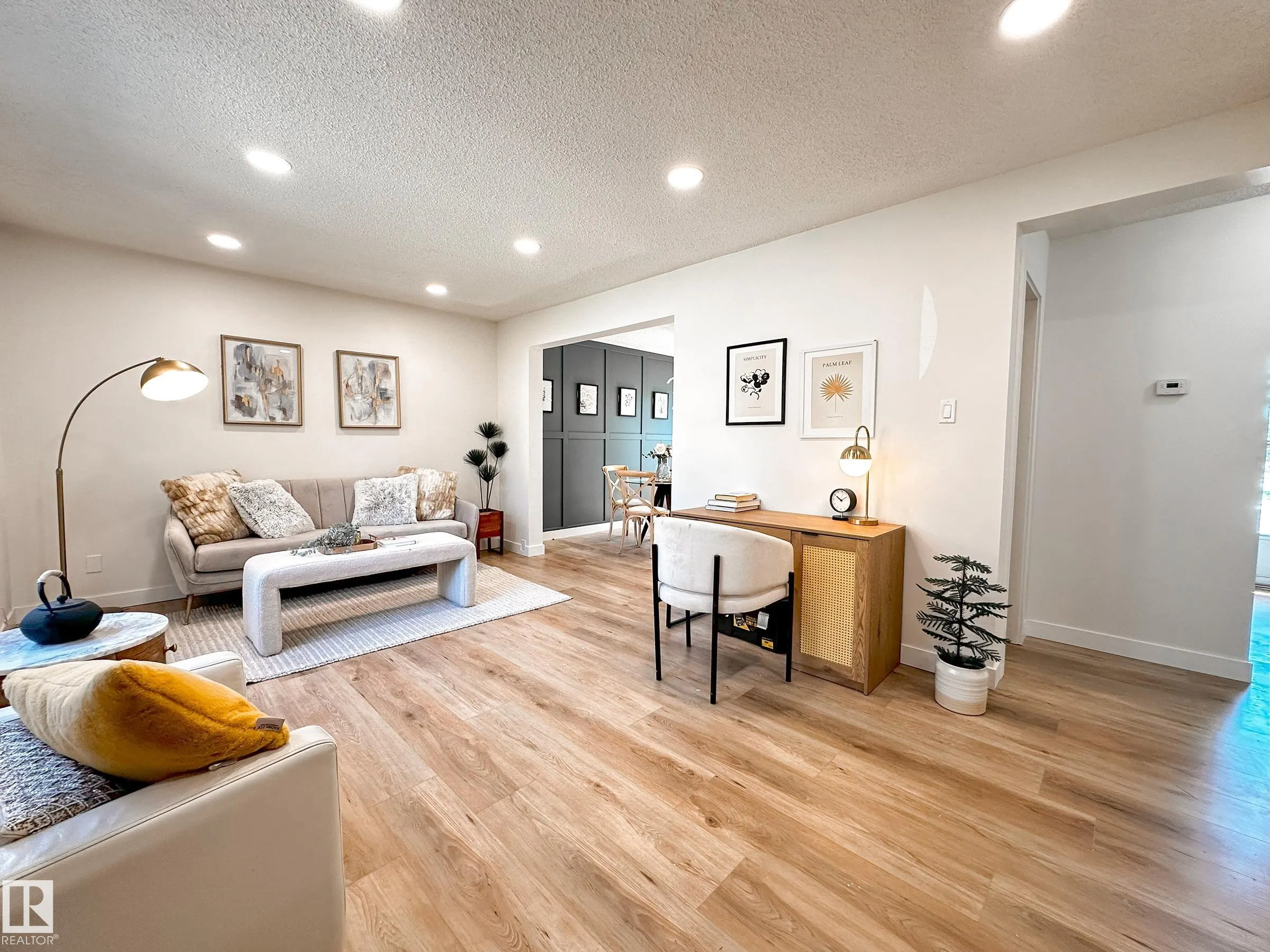 6J CALLINGWOOD Court