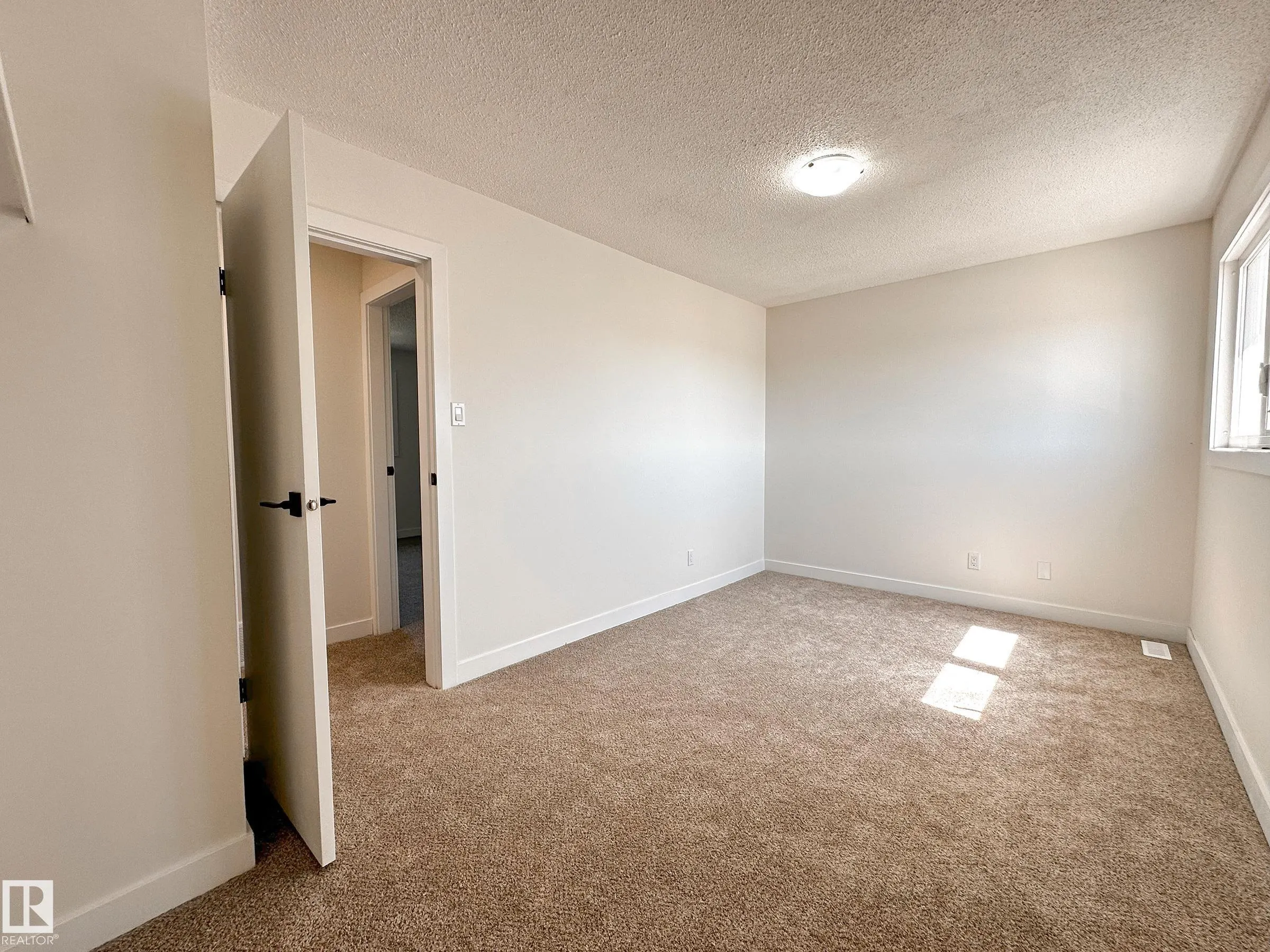 6J CALLINGWOOD Court