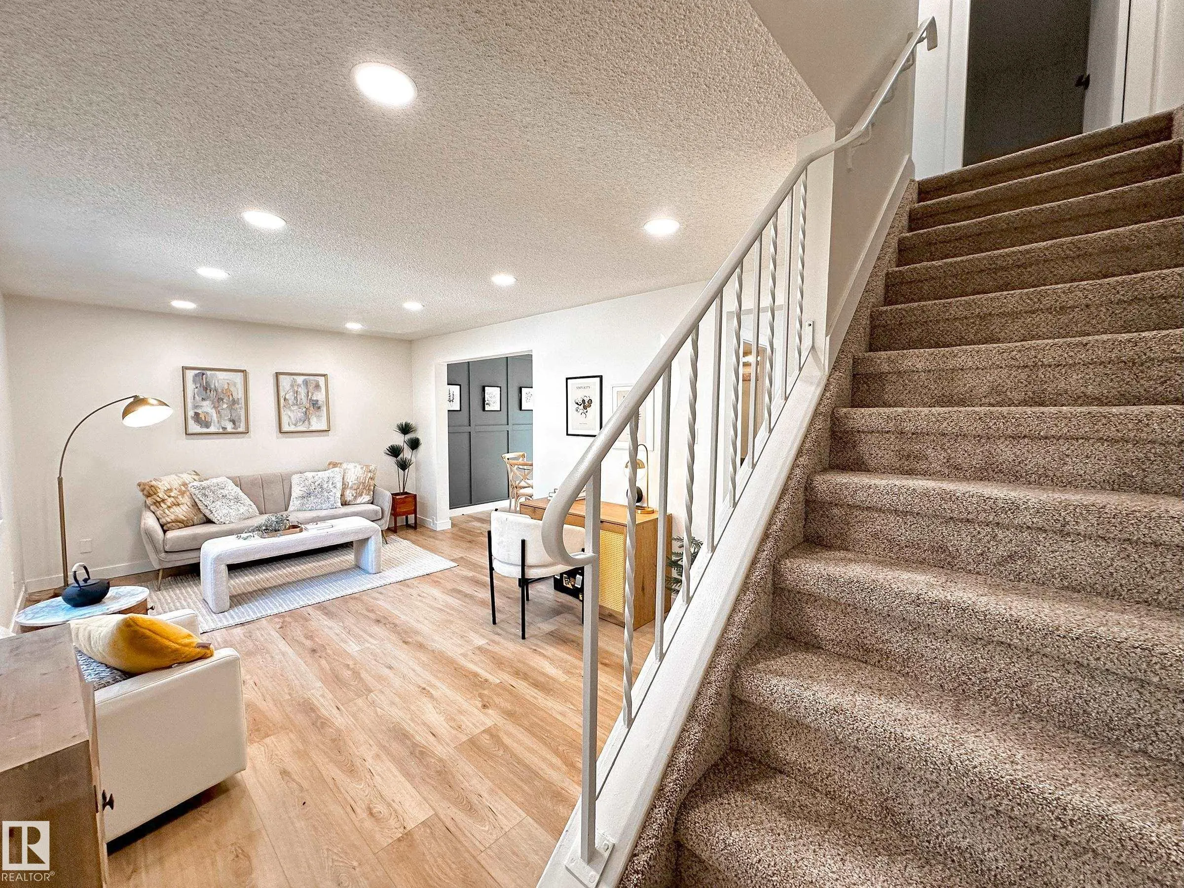 6J CALLINGWOOD Court