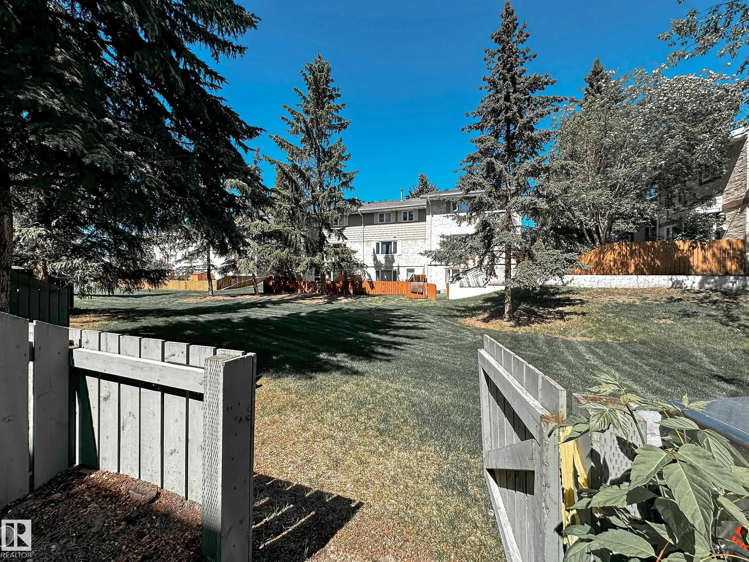 6J CALLINGWOOD Court