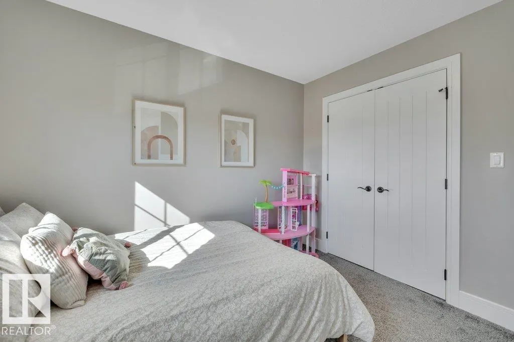 78 SANDALWOOD Place