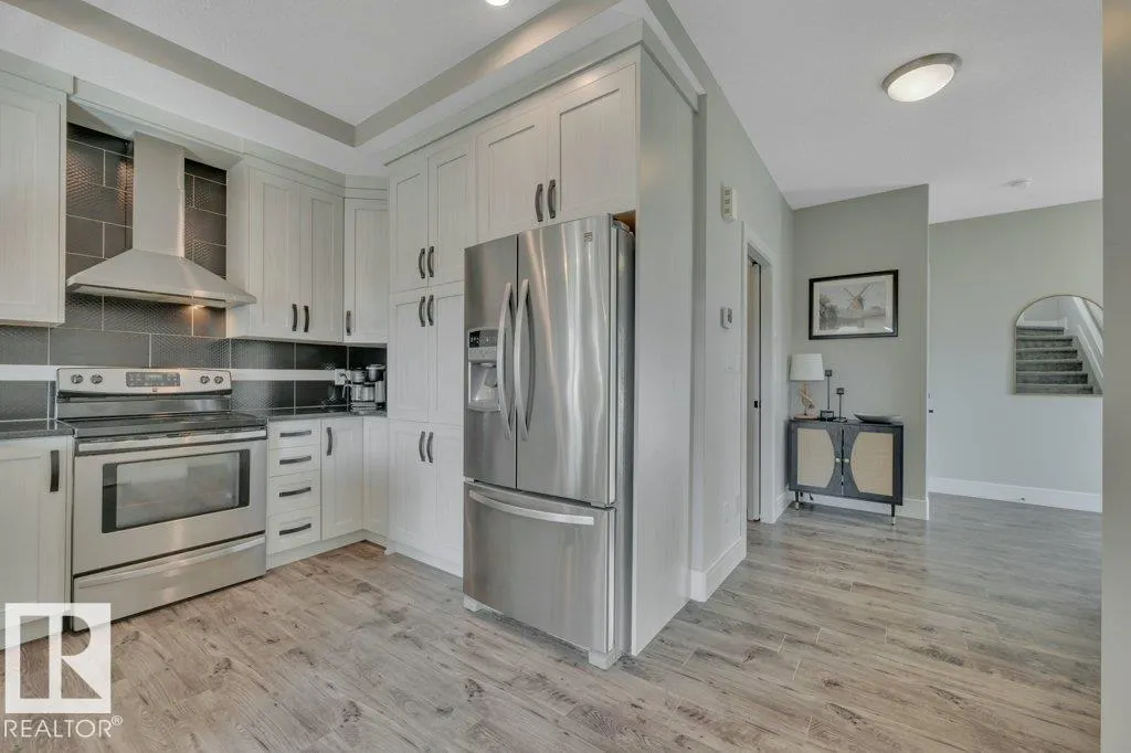 78 SANDALWOOD Place