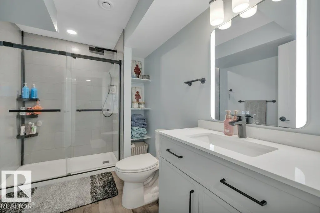 78 SANDALWOOD Place