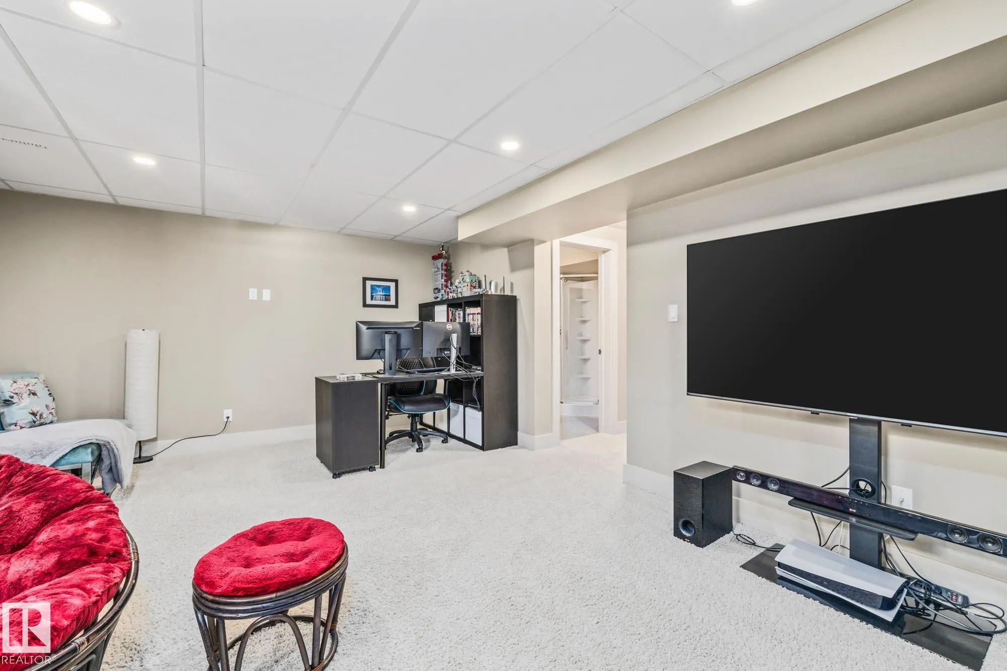 74 WILLOW'S End