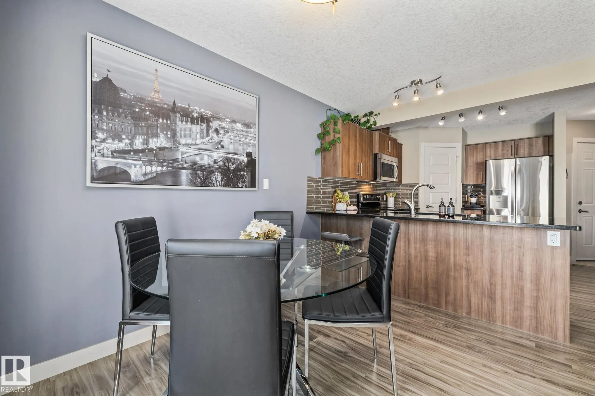 74 WILLOW'S End