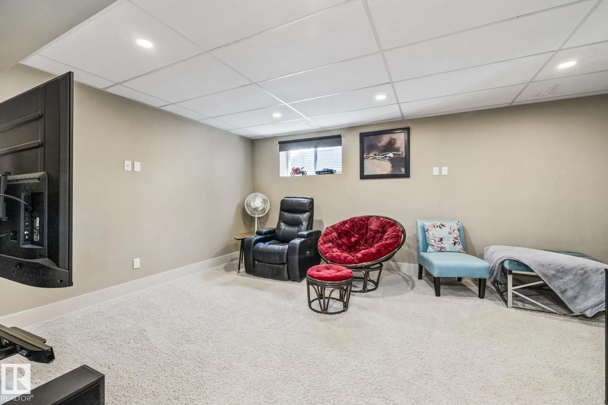 74 WILLOW'S End
