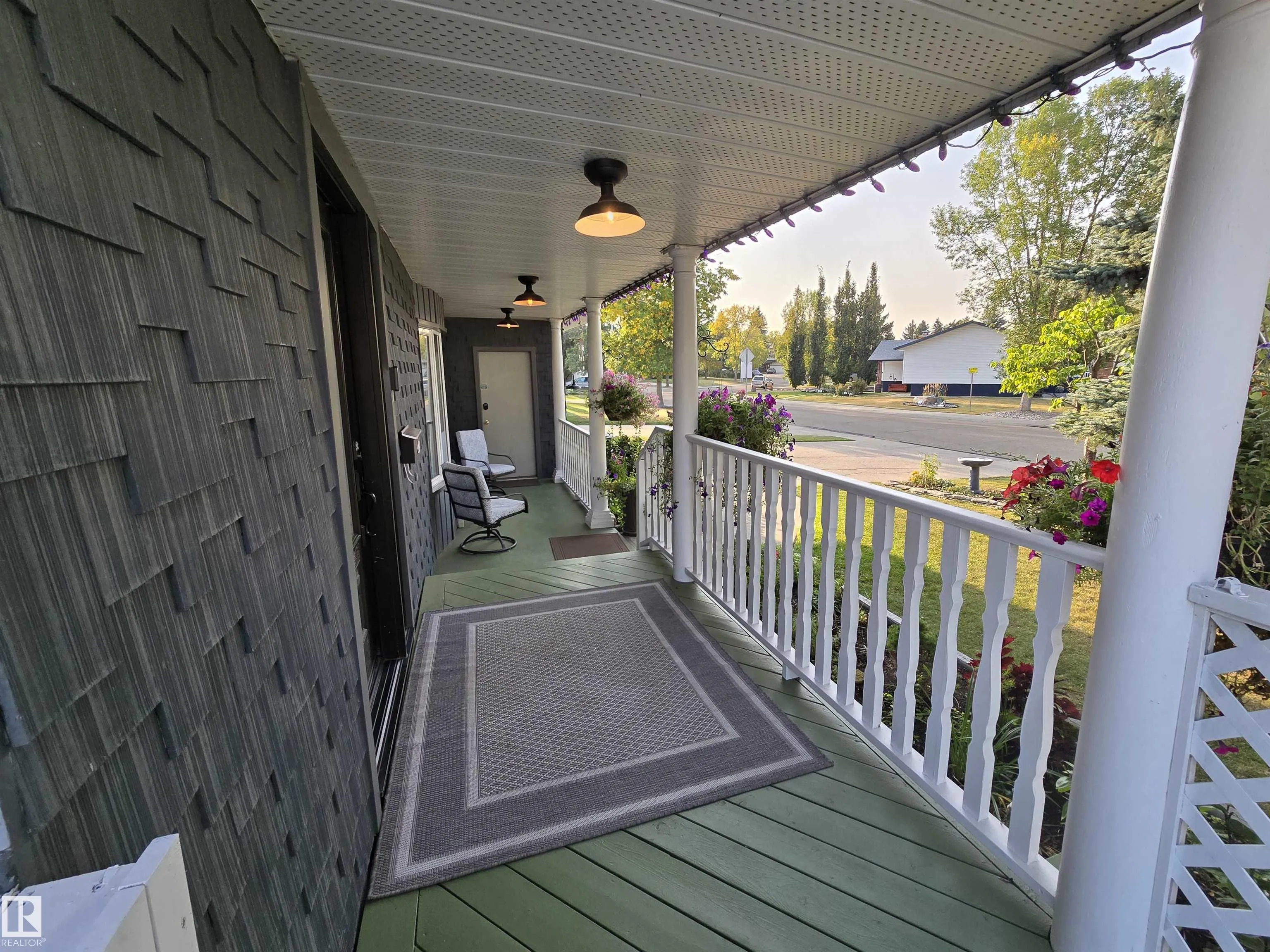 2 ANDERSON Court