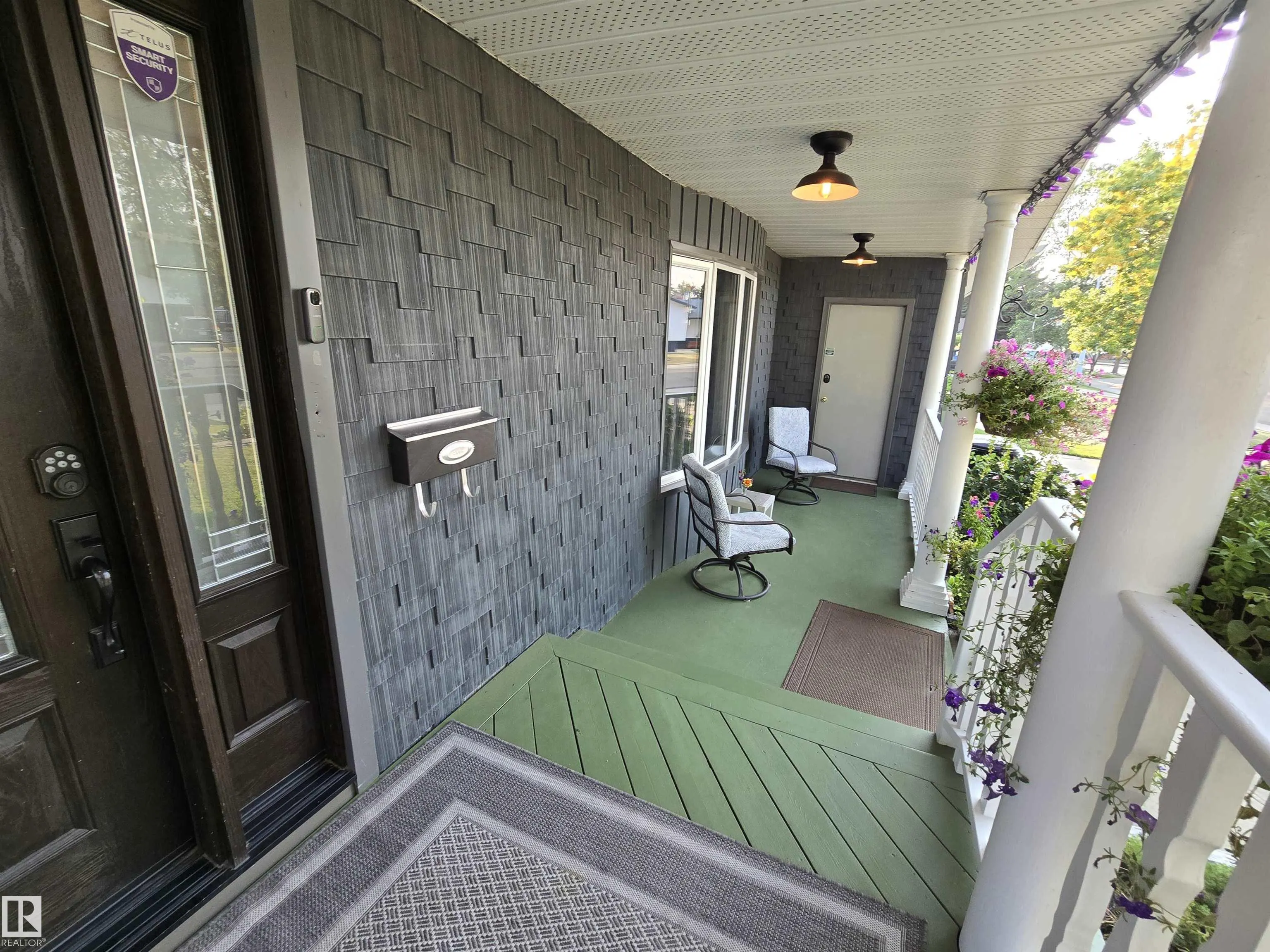 2 ANDERSON Court