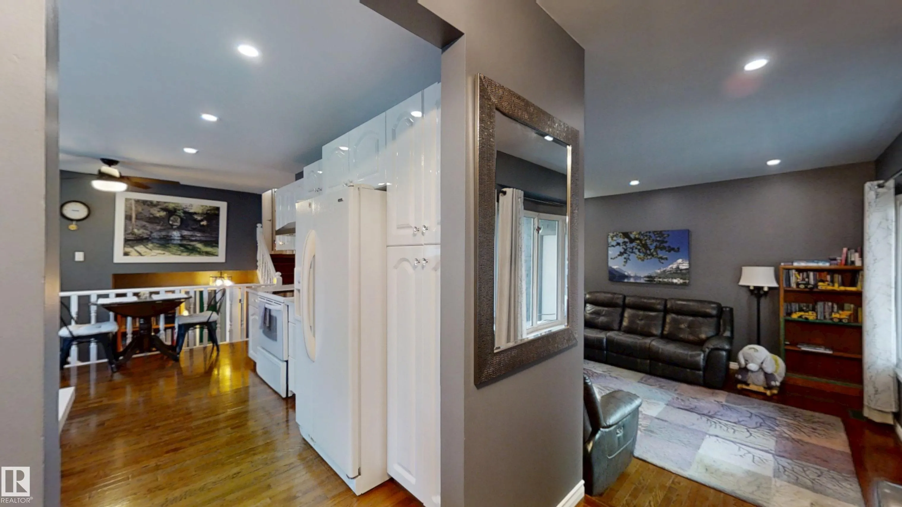 2 ANDERSON Court