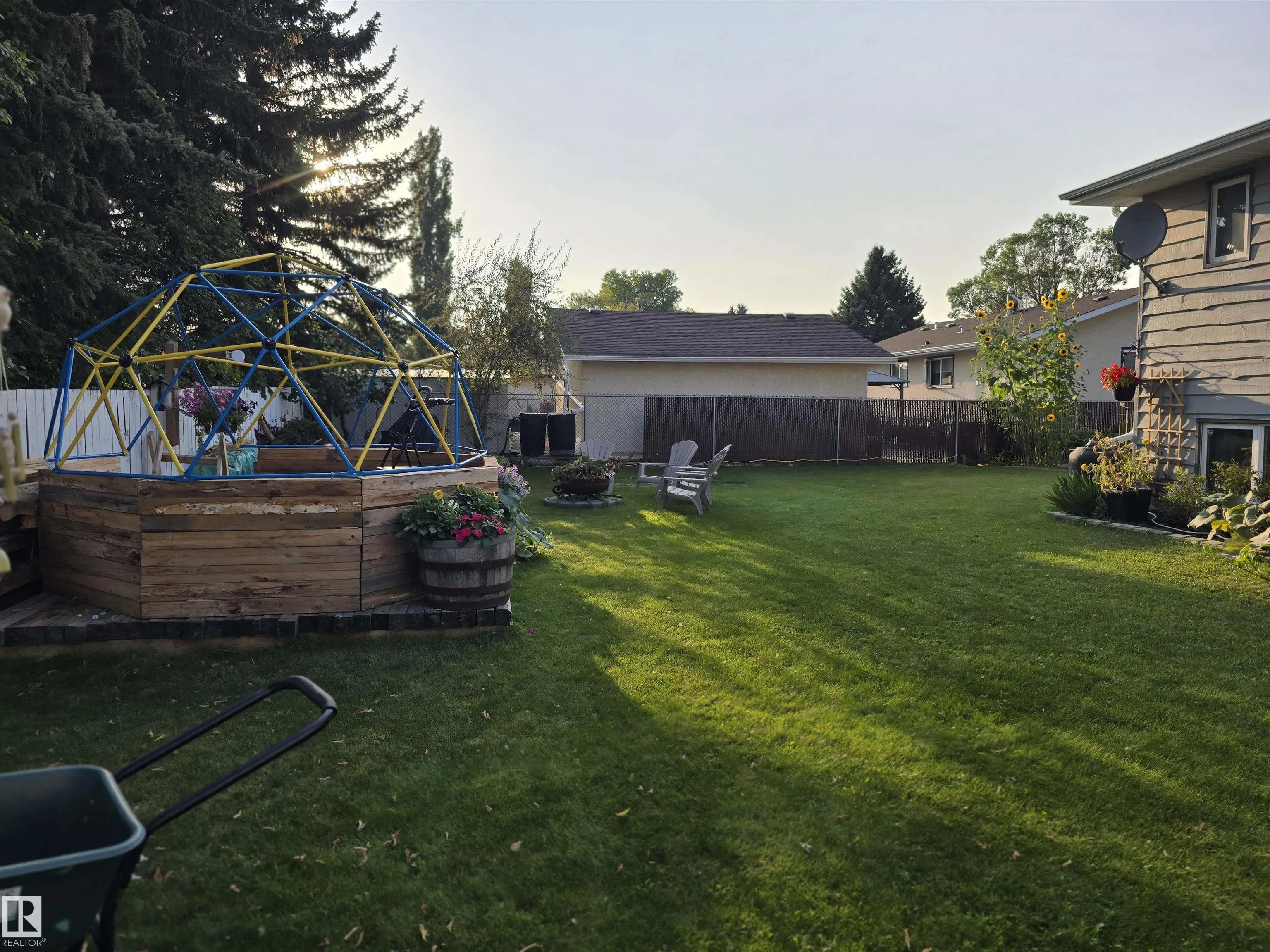 2 ANDERSON Court