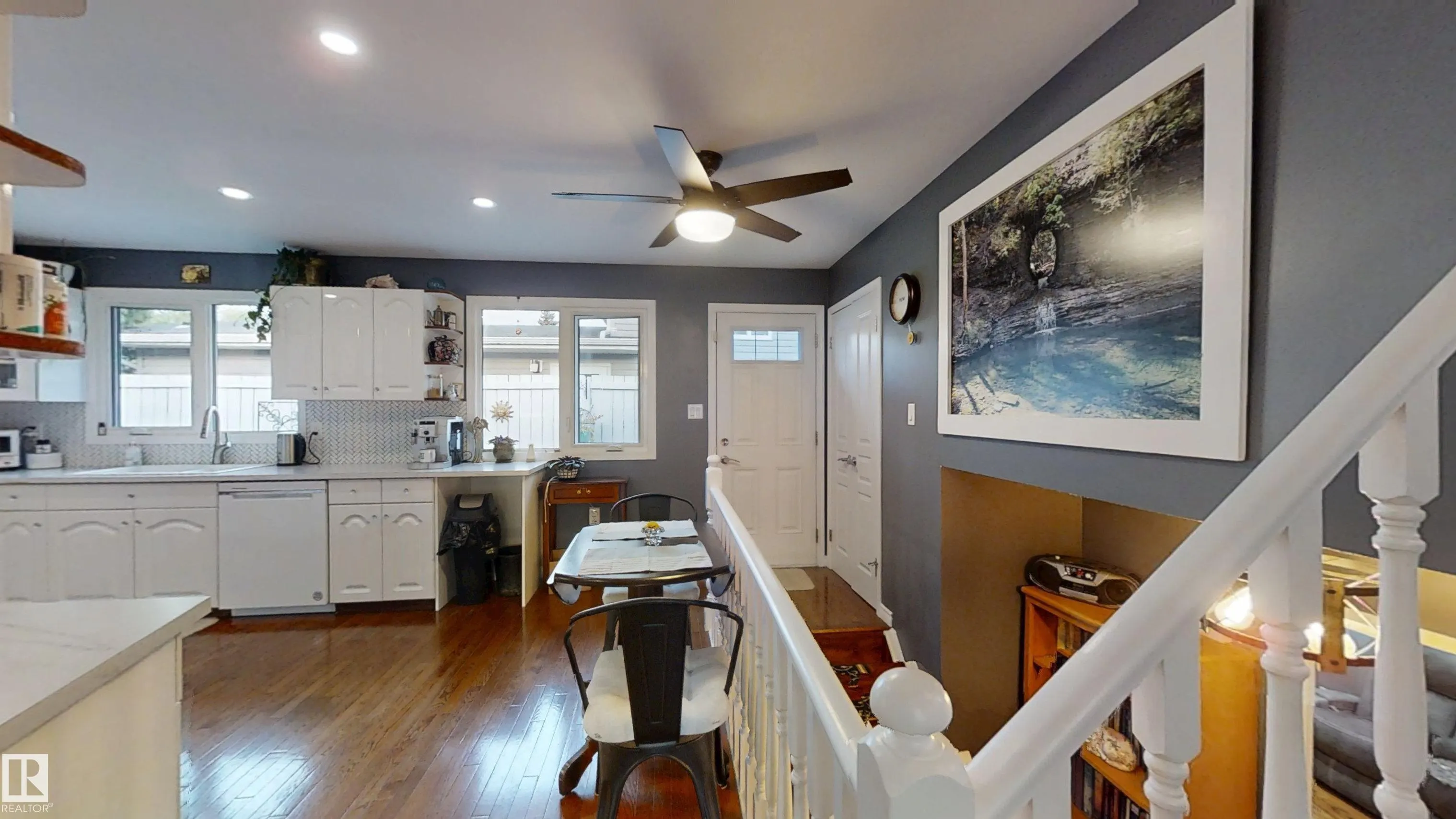 2 ANDERSON Court