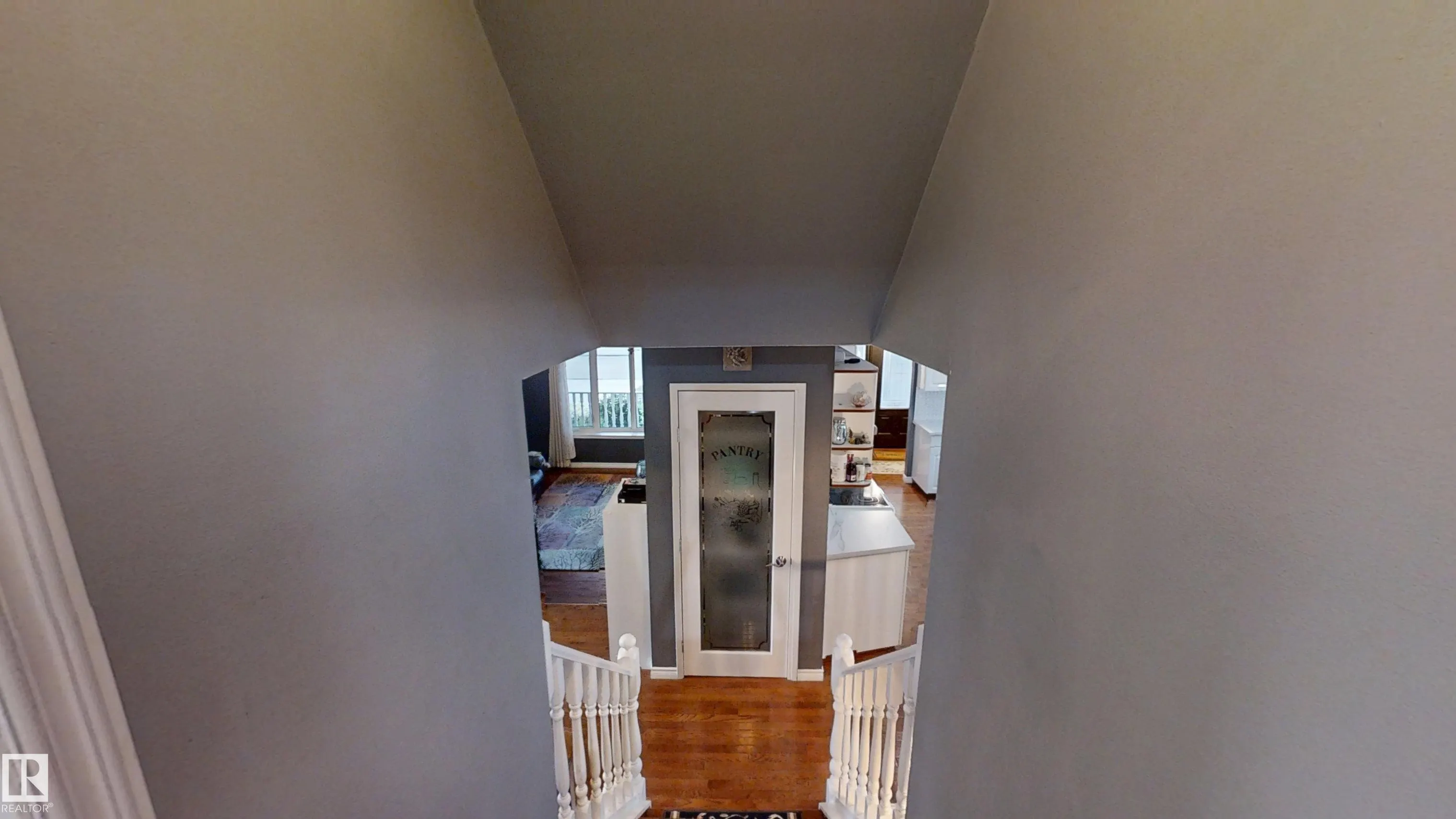 2 ANDERSON Court