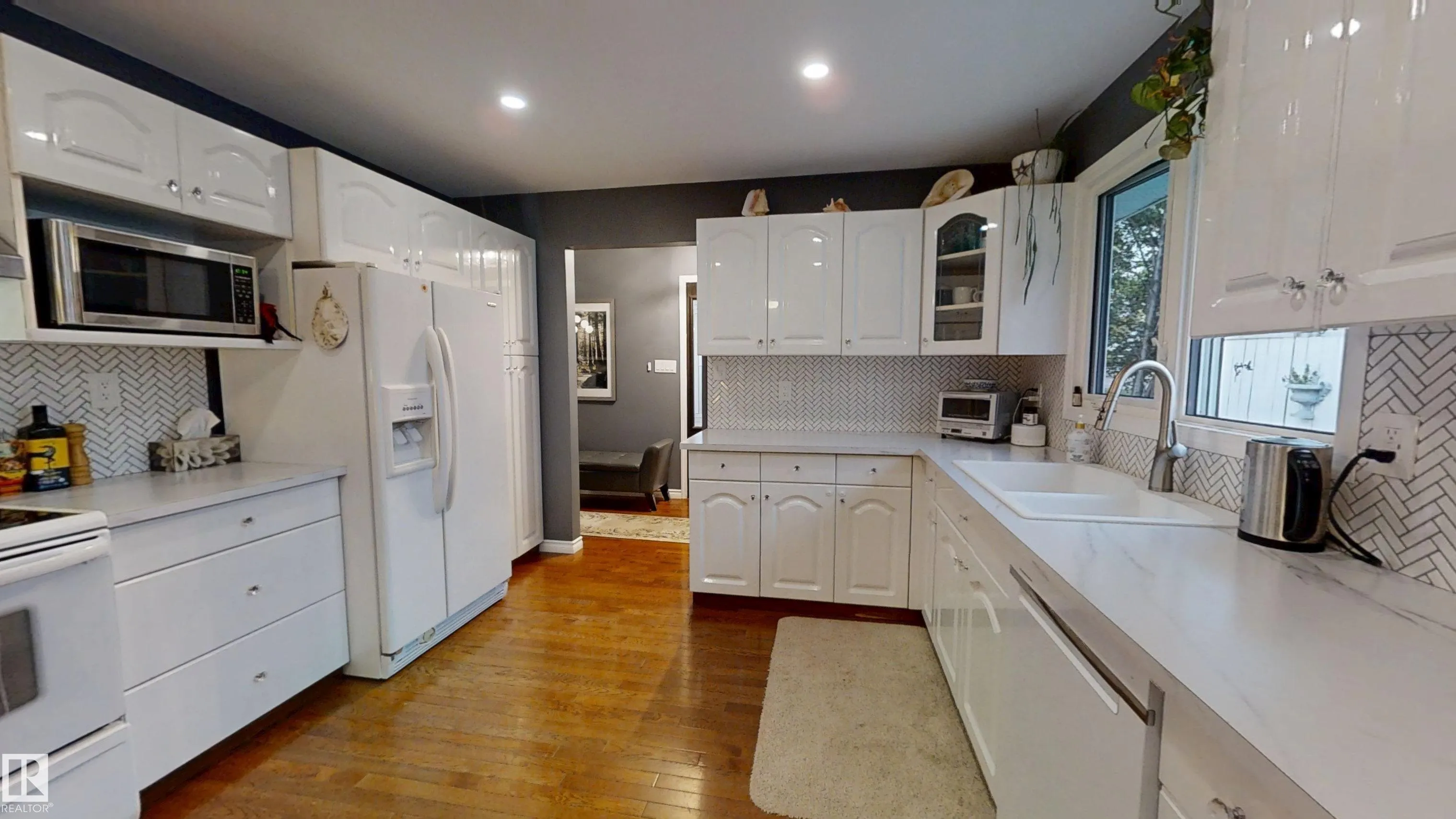 2 ANDERSON Court