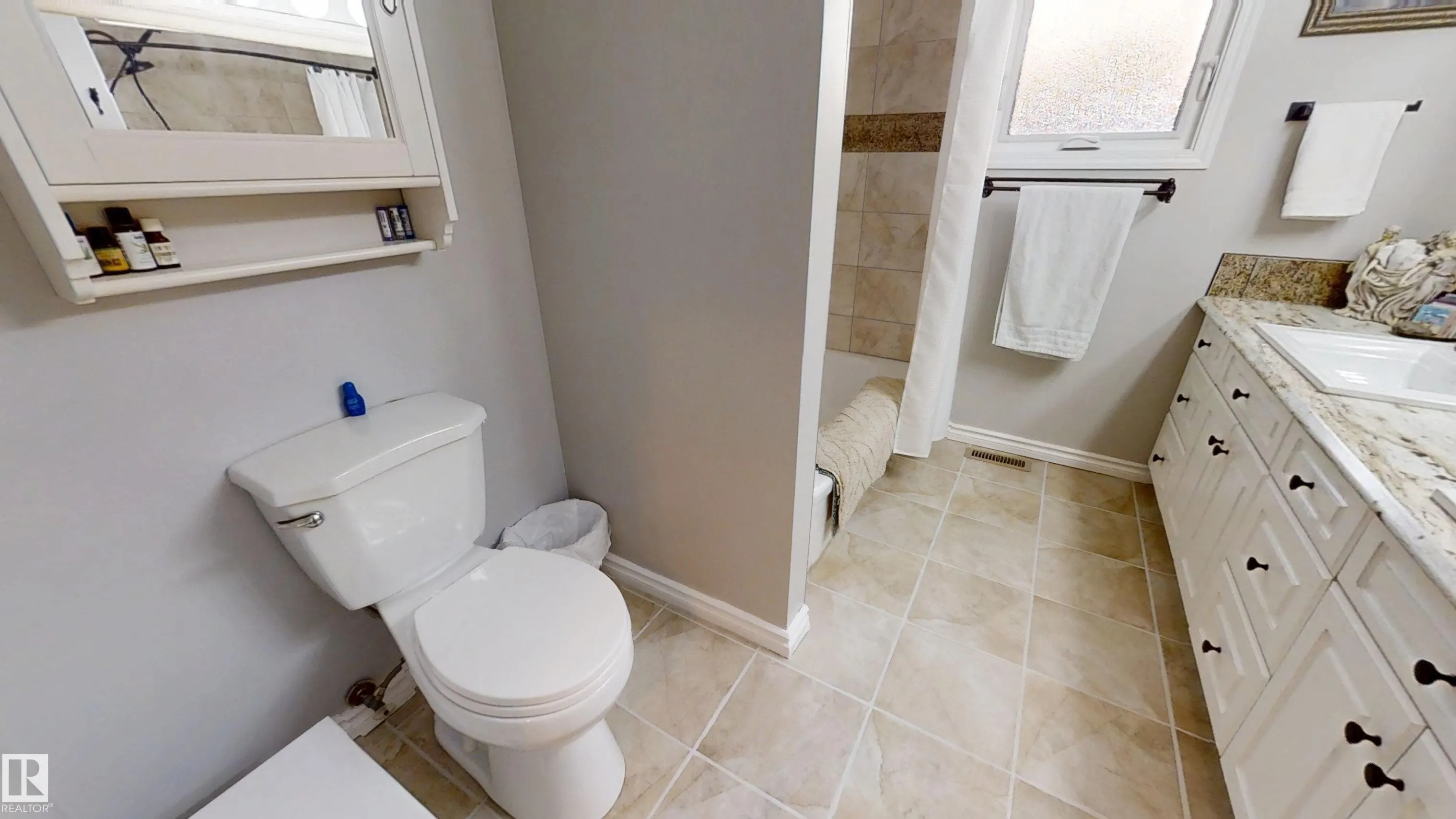2 ANDERSON Court