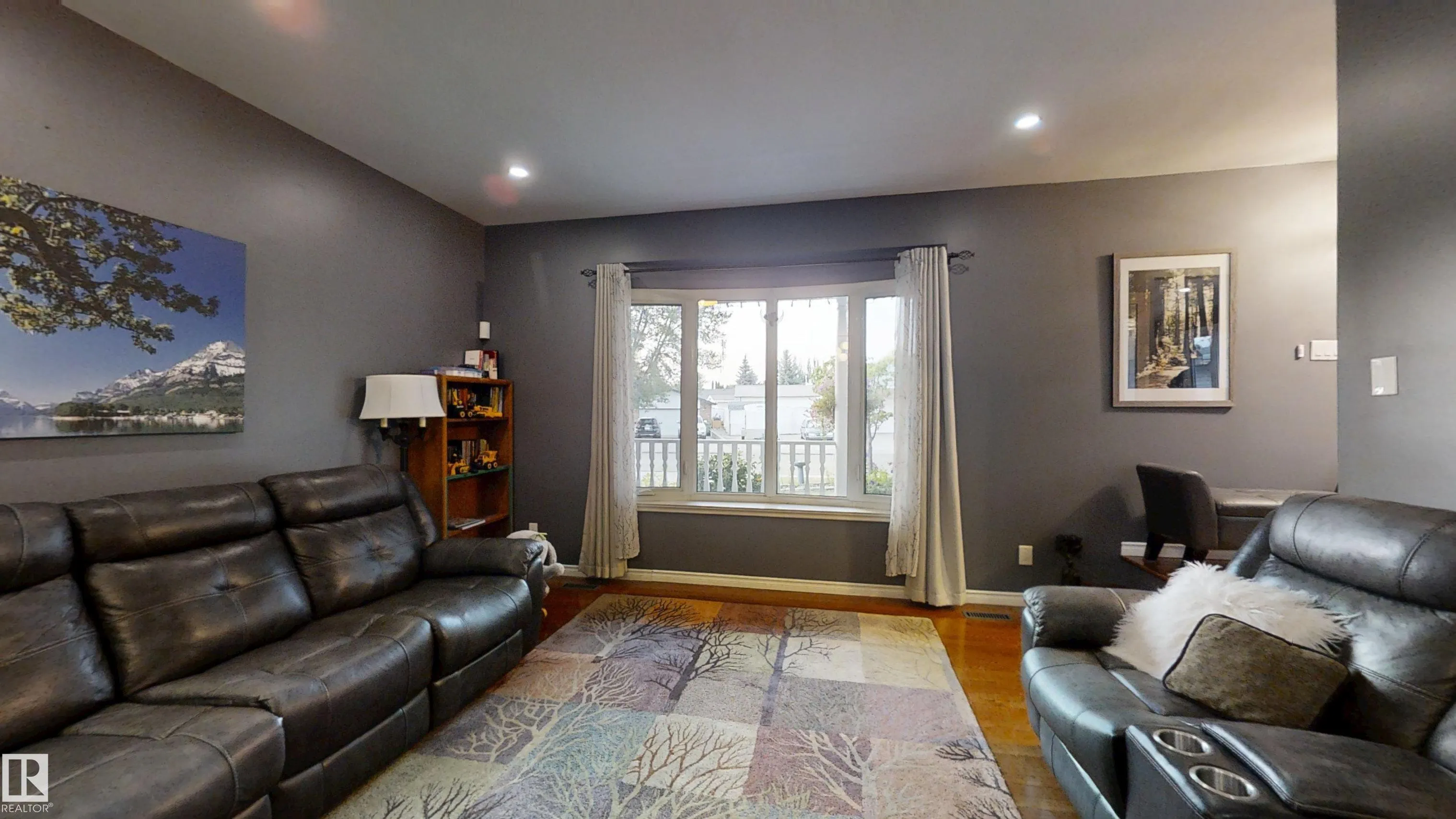 2 ANDERSON Court