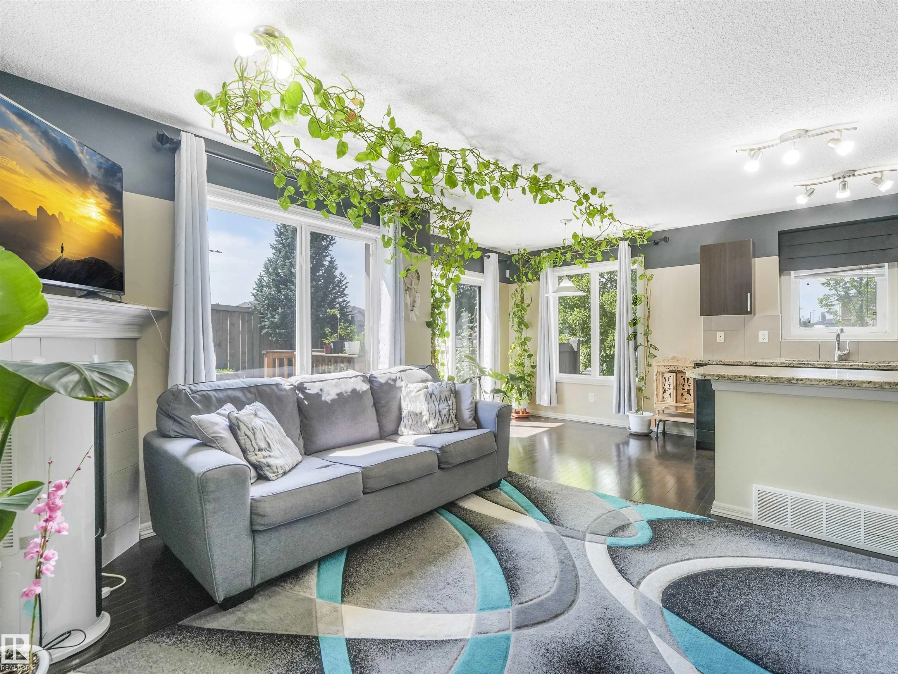 655 TAMARACK Road