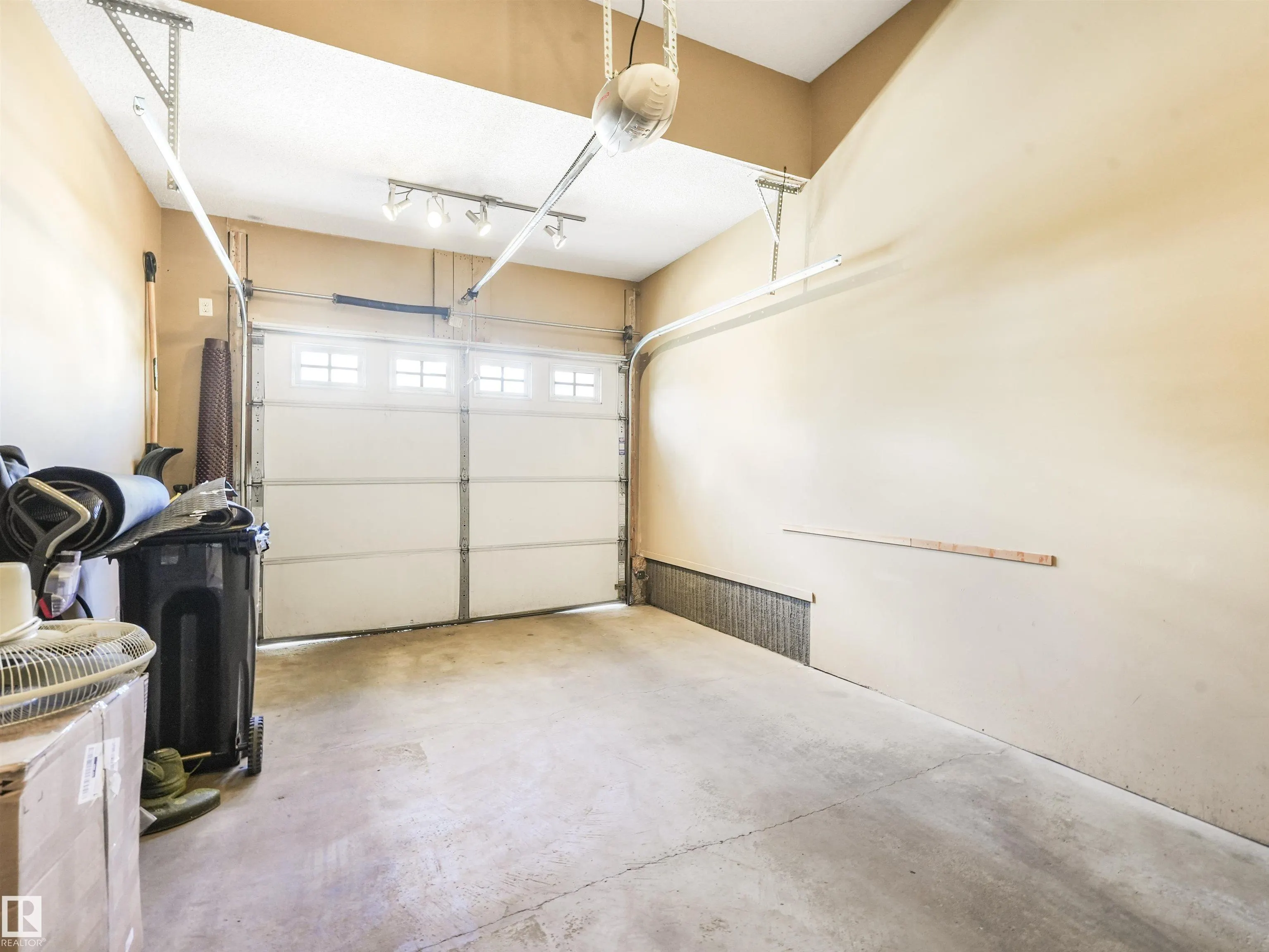 655 TAMARACK Road