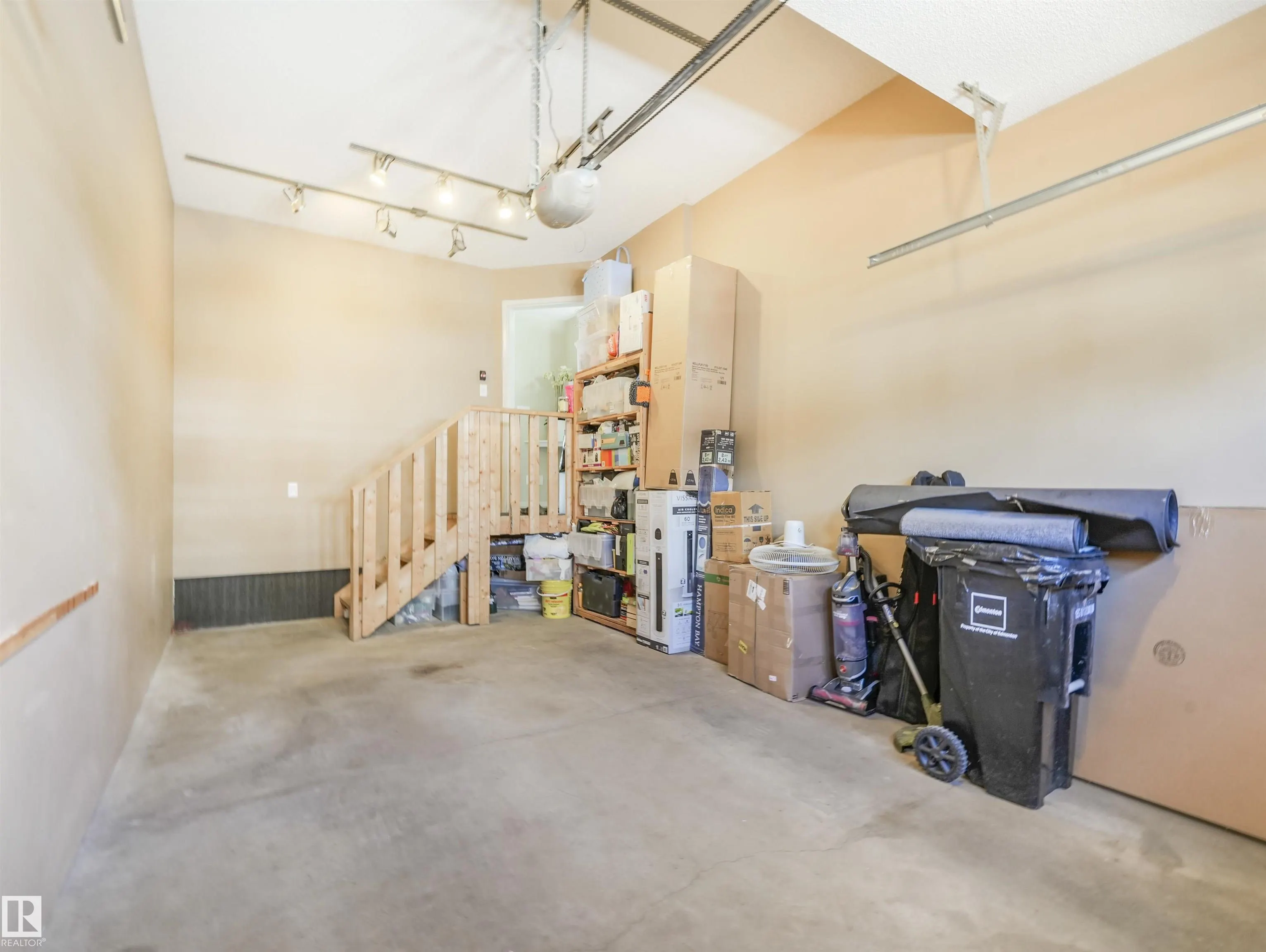 655 TAMARACK Road