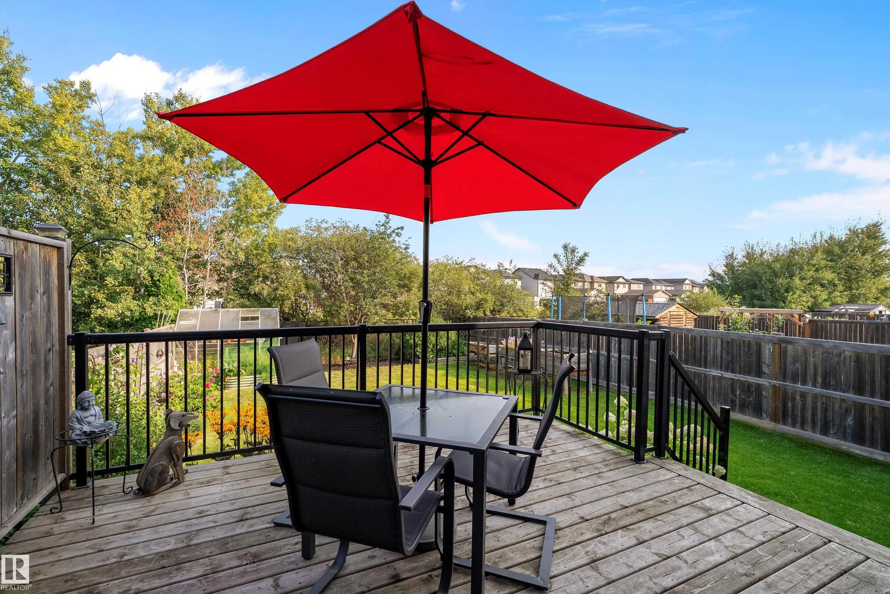84 SELKIRK Place