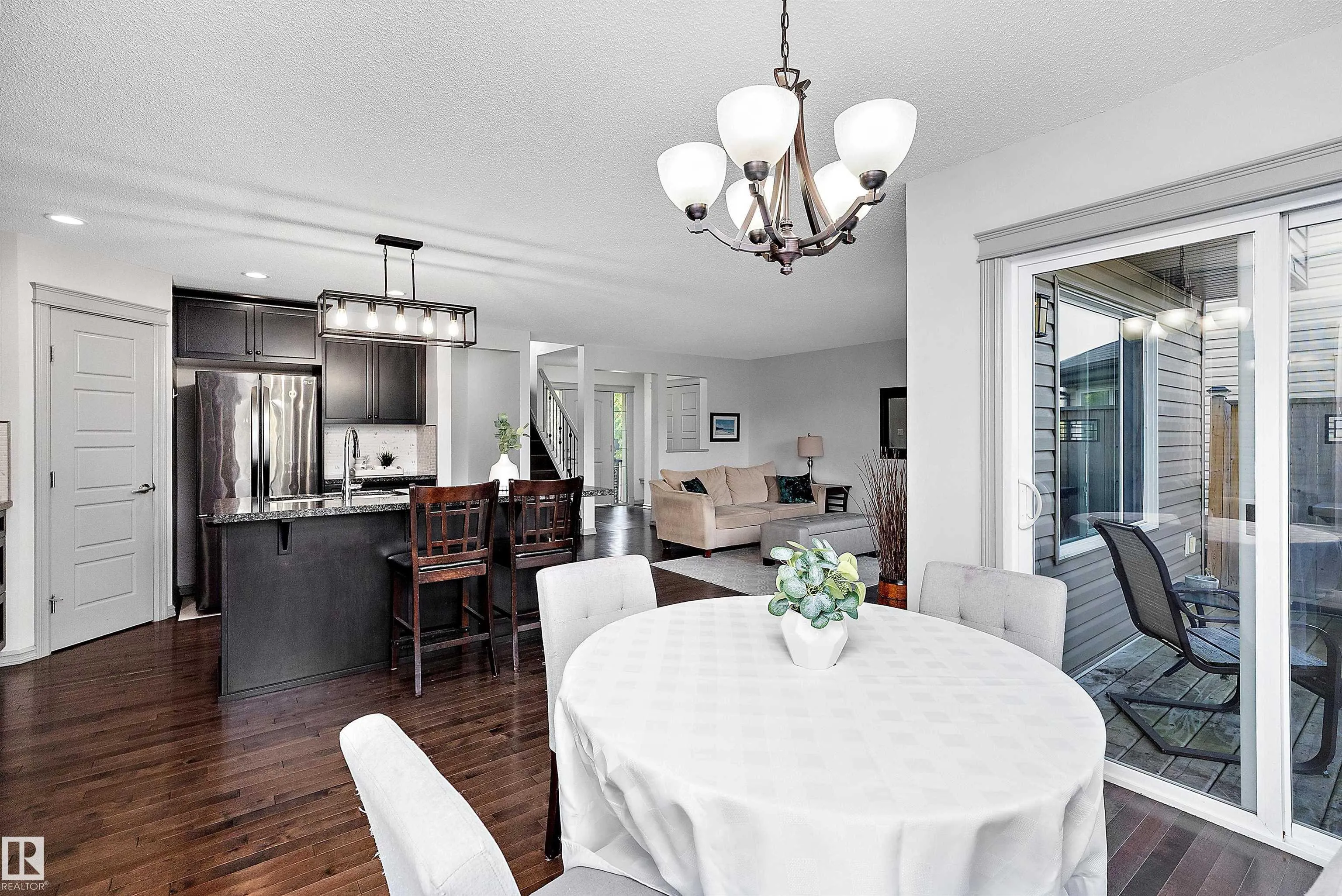 84 SELKIRK Place