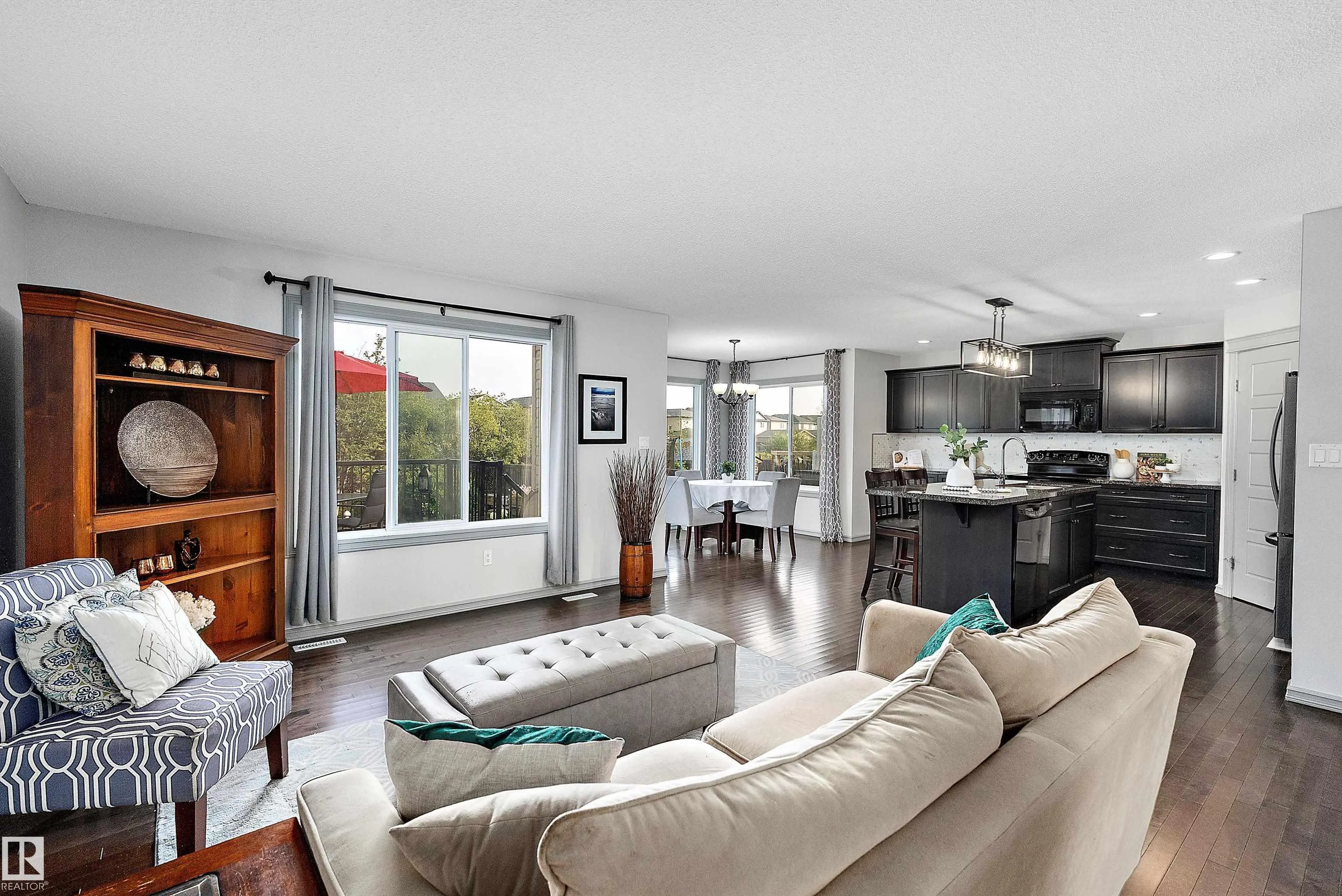 84 SELKIRK Place