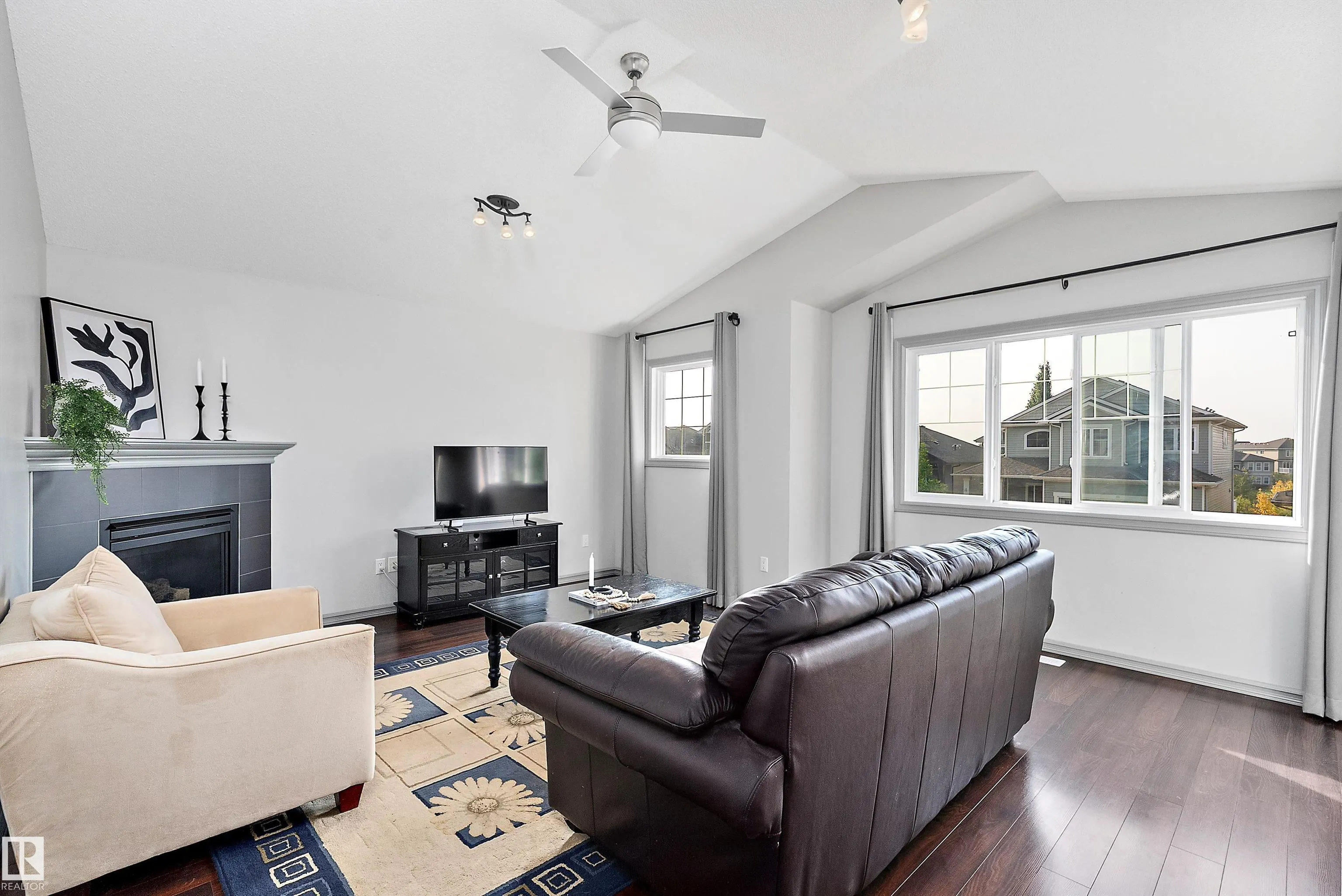 84 SELKIRK Place