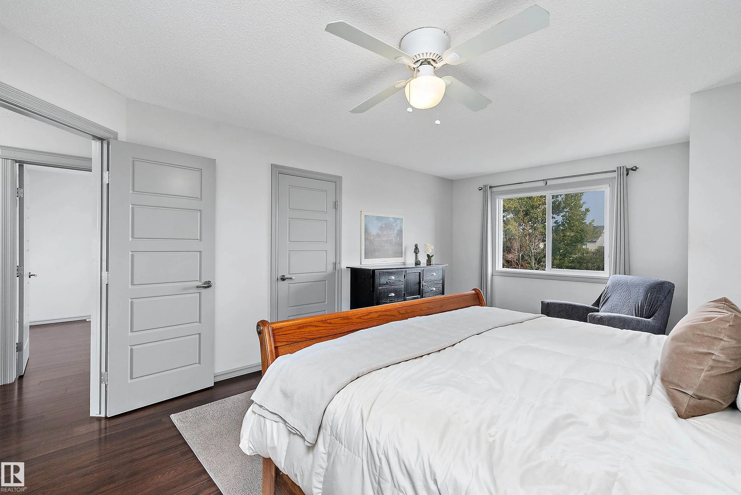 84 SELKIRK Place