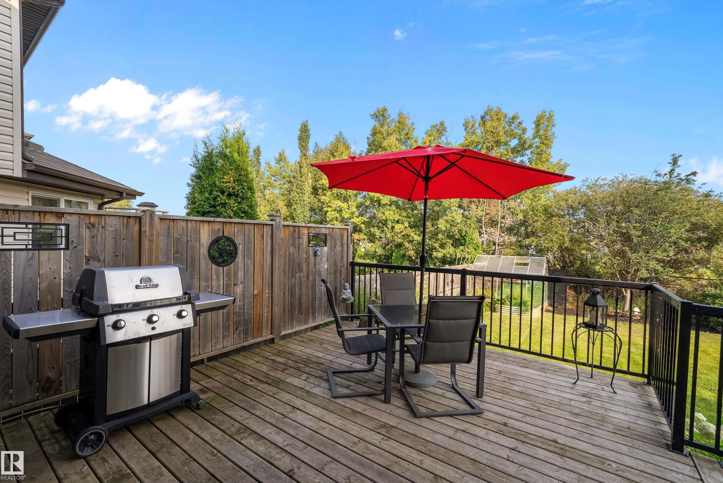 84 SELKIRK Place