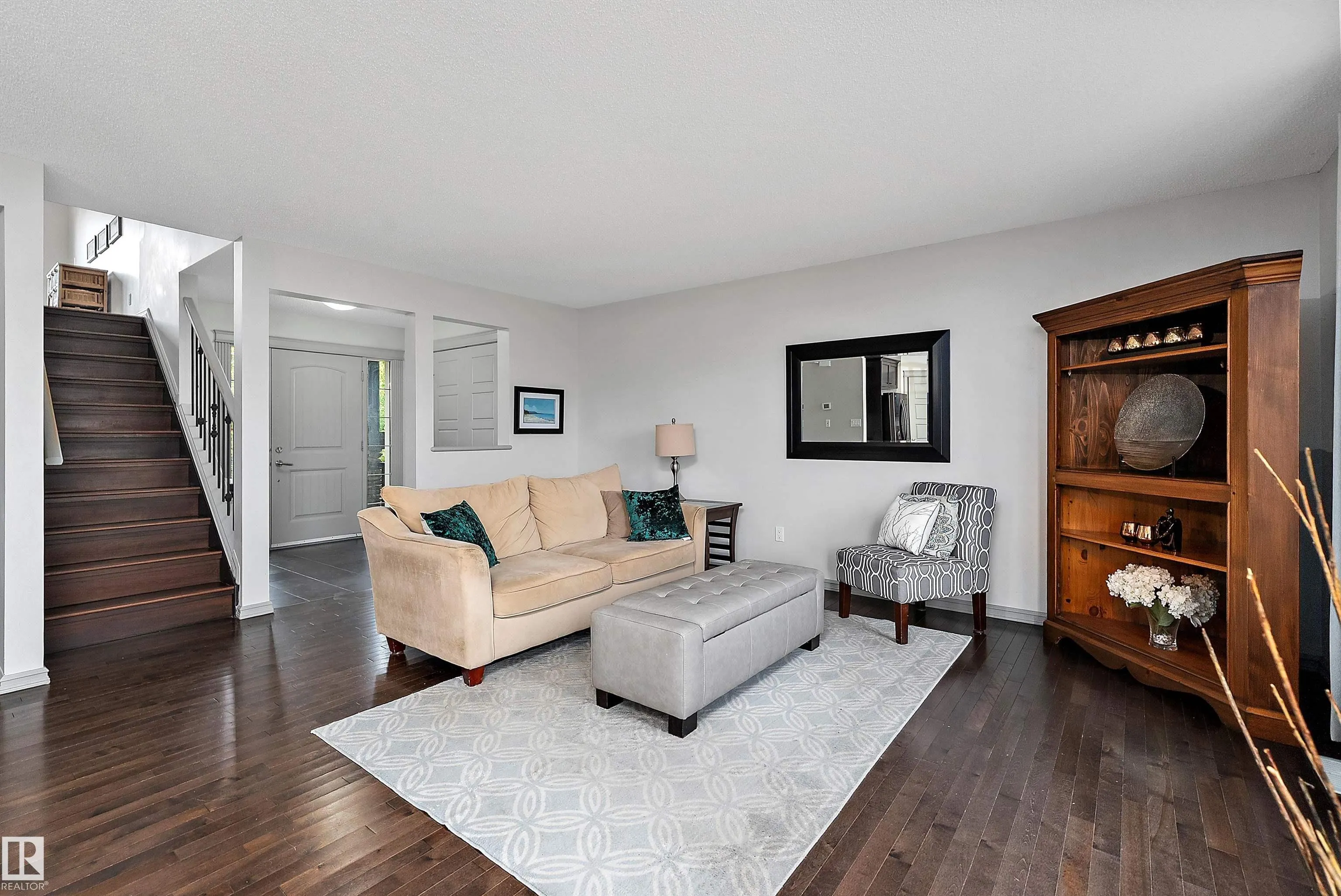 84 SELKIRK Place