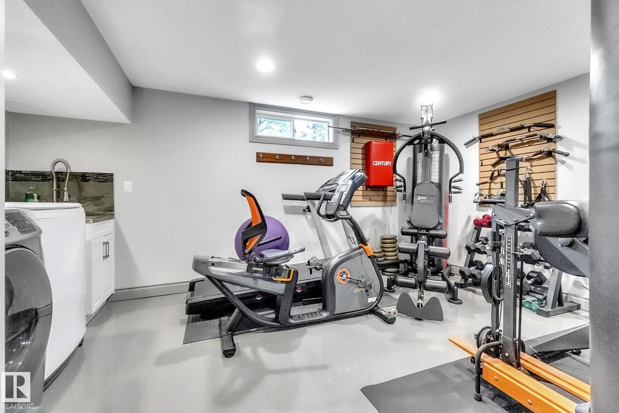 25 BEAVERBROOK Crescent