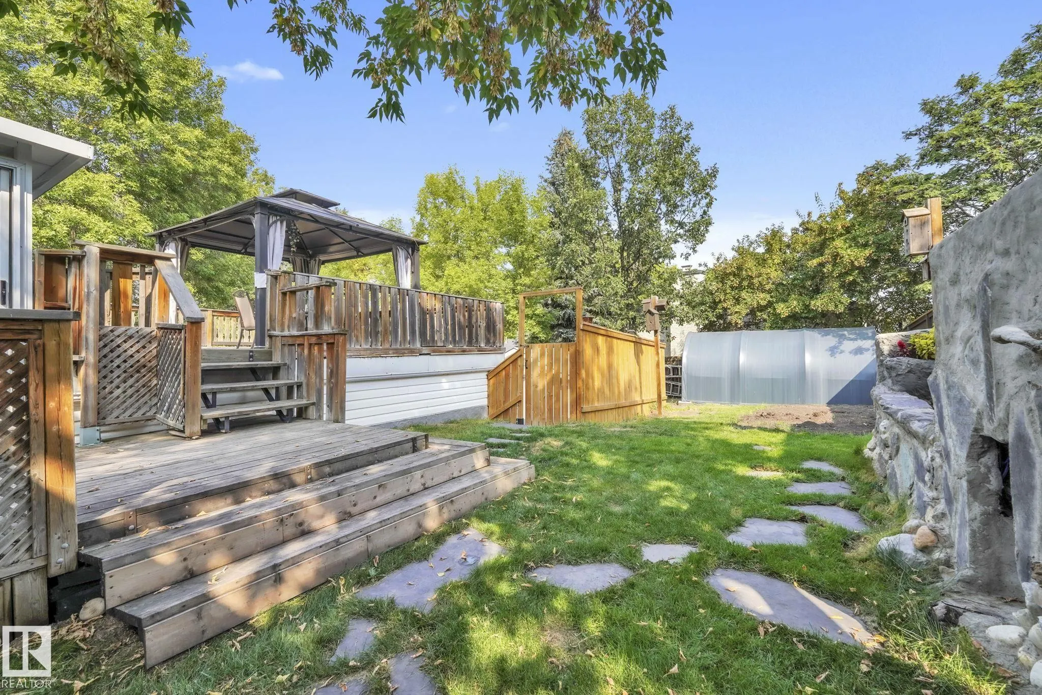 25 BEAVERBROOK Crescent