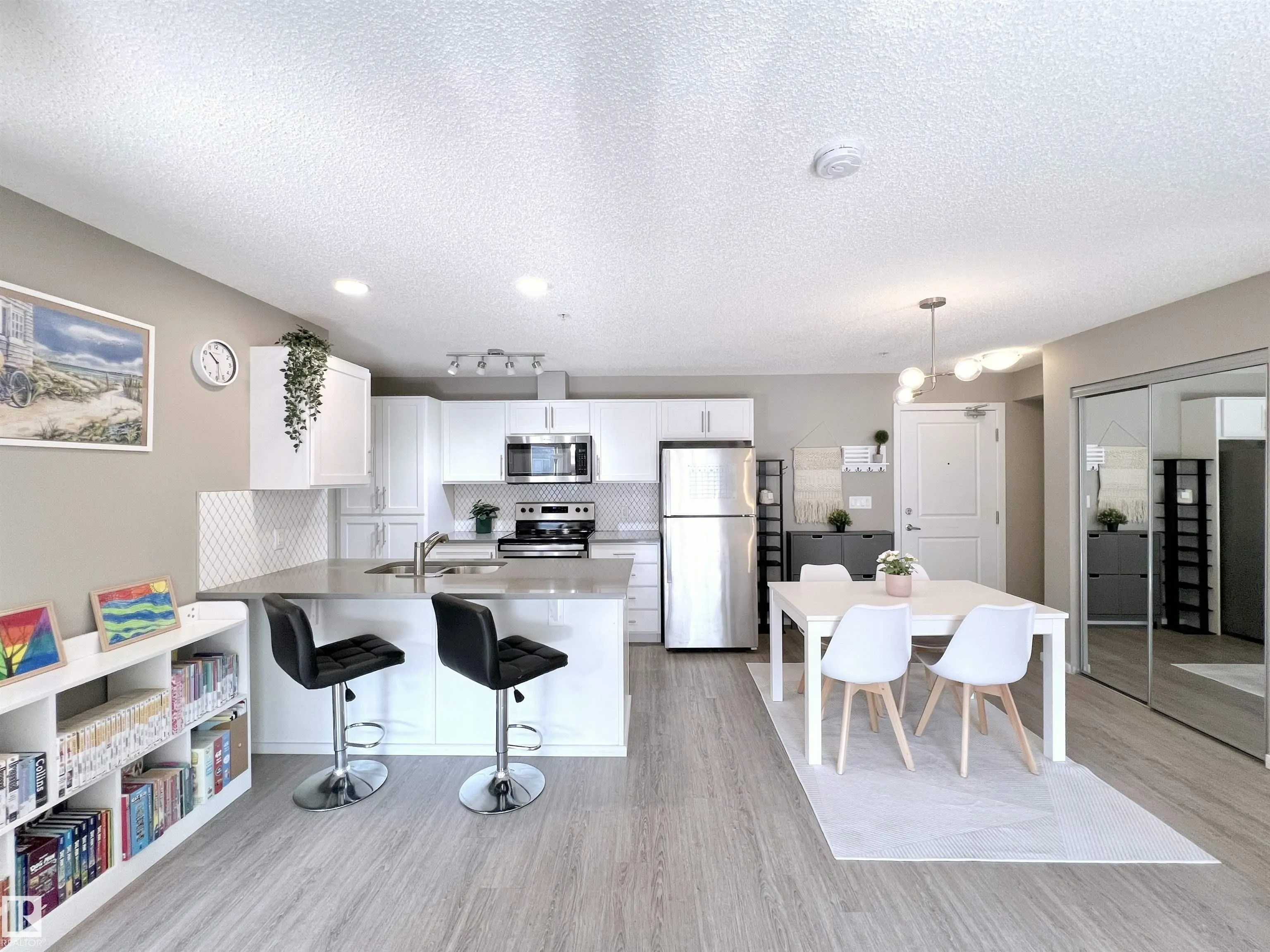 394 WINDERMERE Road