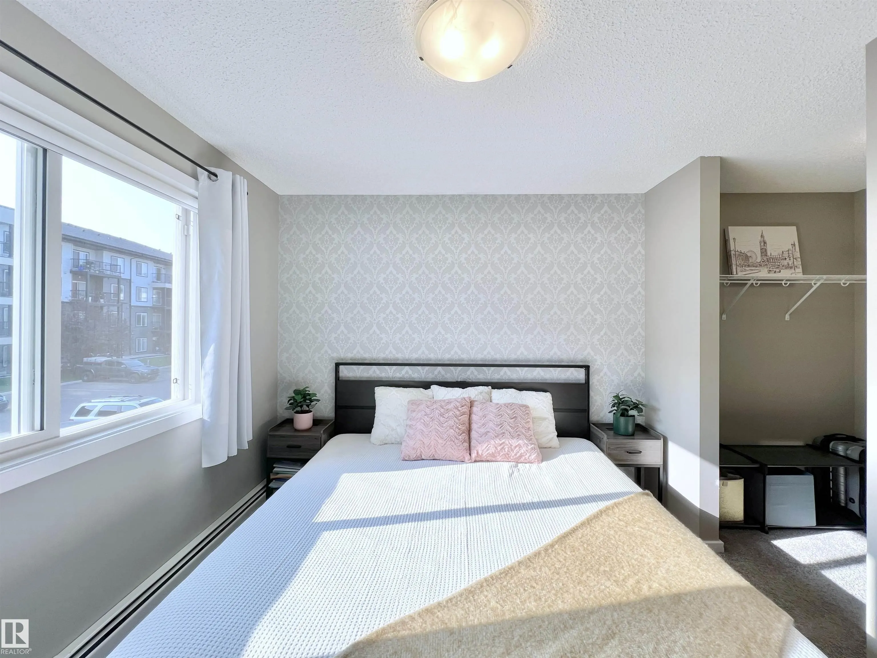 394 WINDERMERE Road