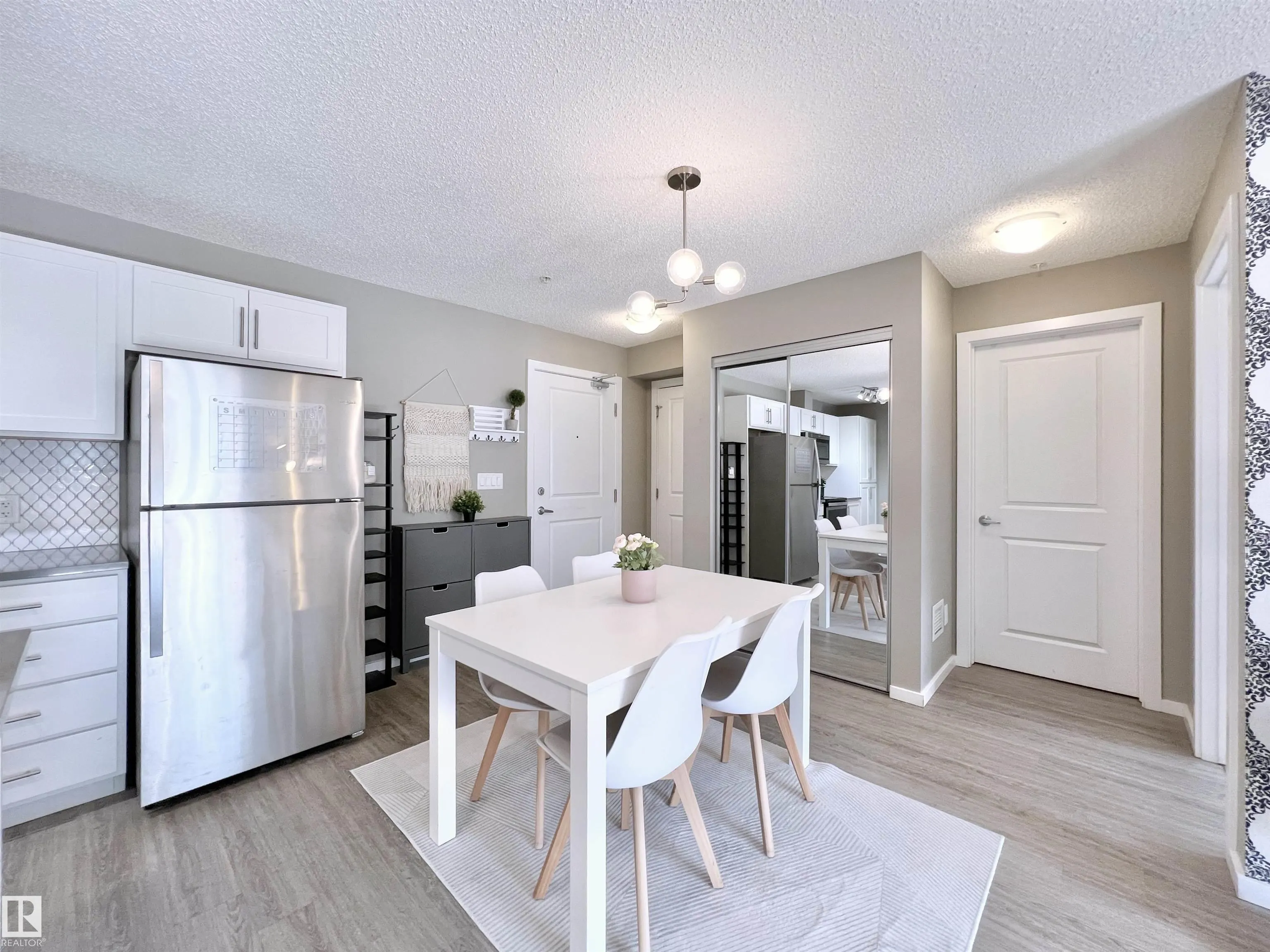 394 WINDERMERE Road
