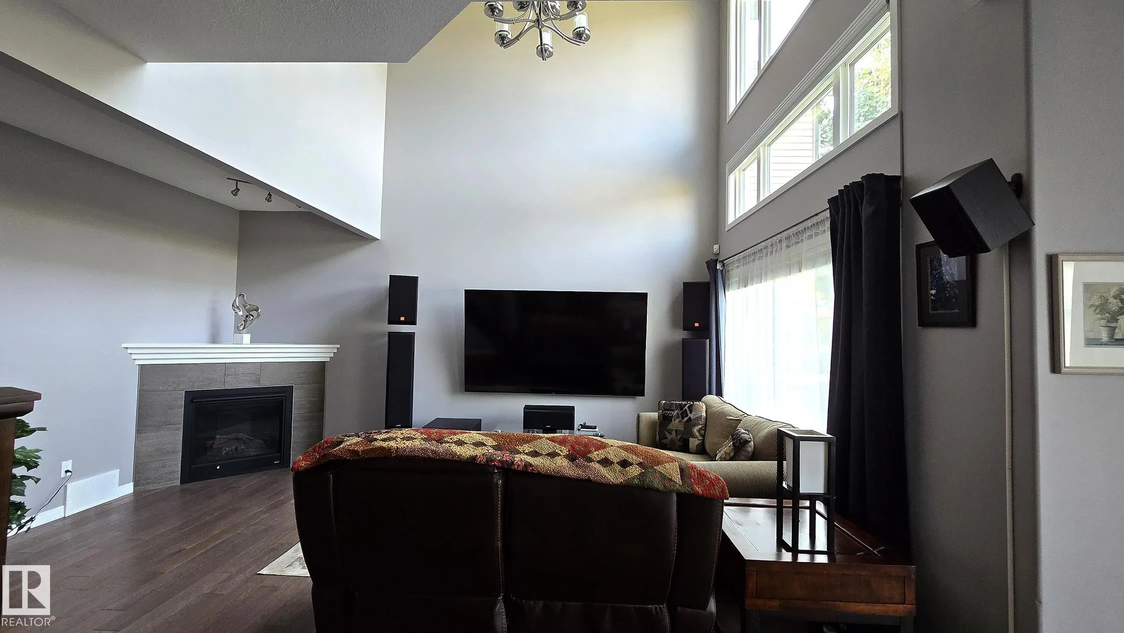 1325 ADAMSON Drive