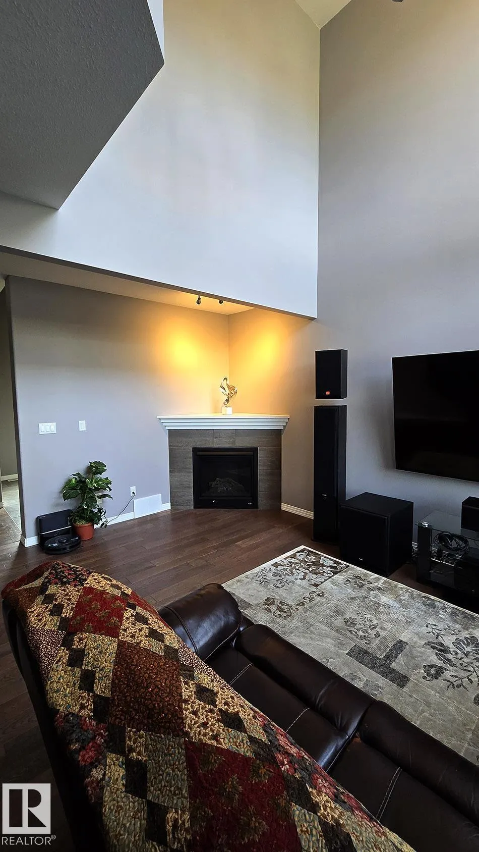 1325 ADAMSON Drive