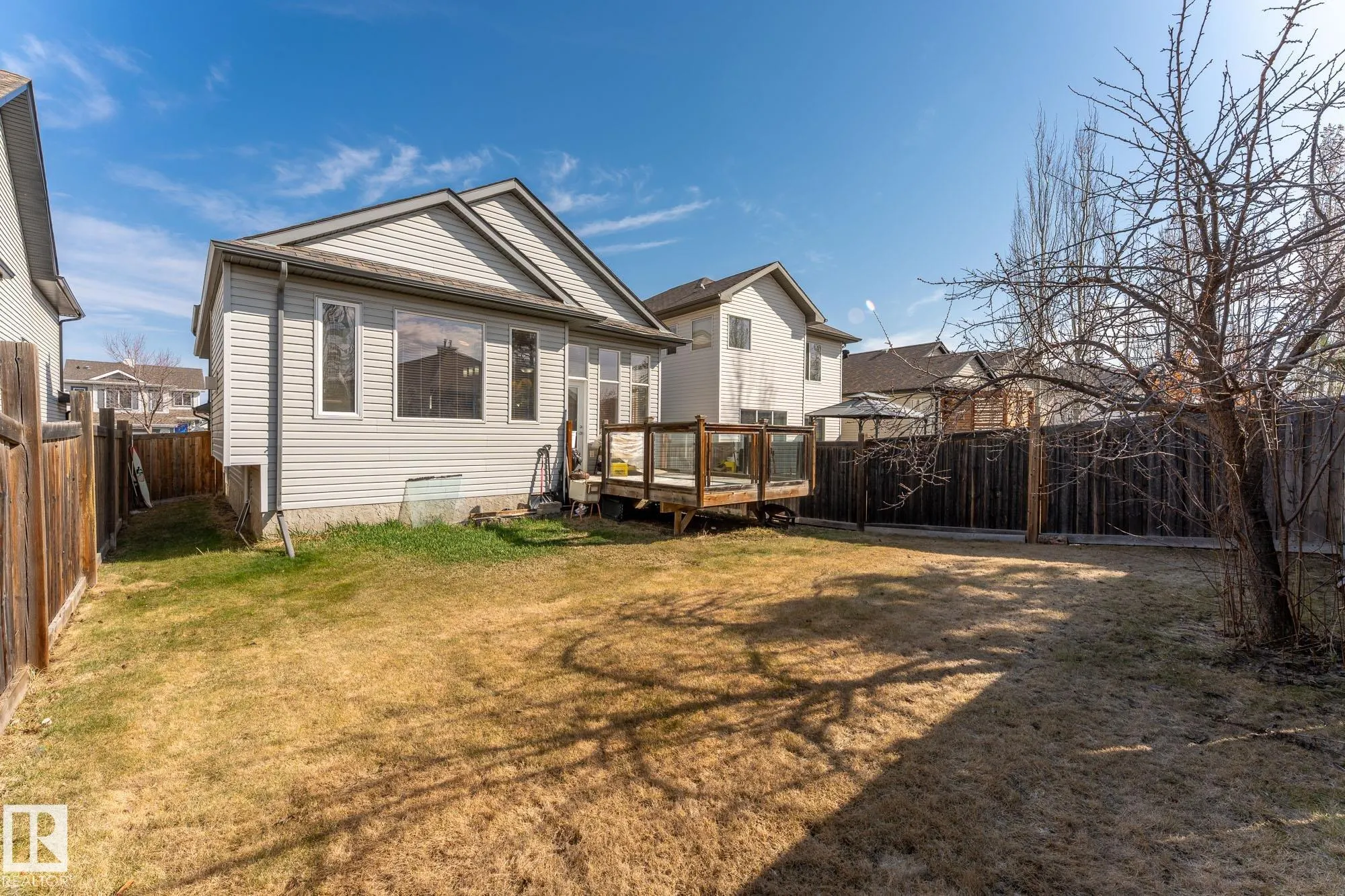 345 MACEWAN Road