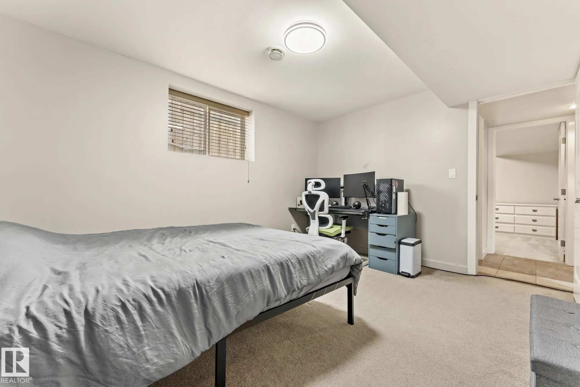 345 MACEWAN Road