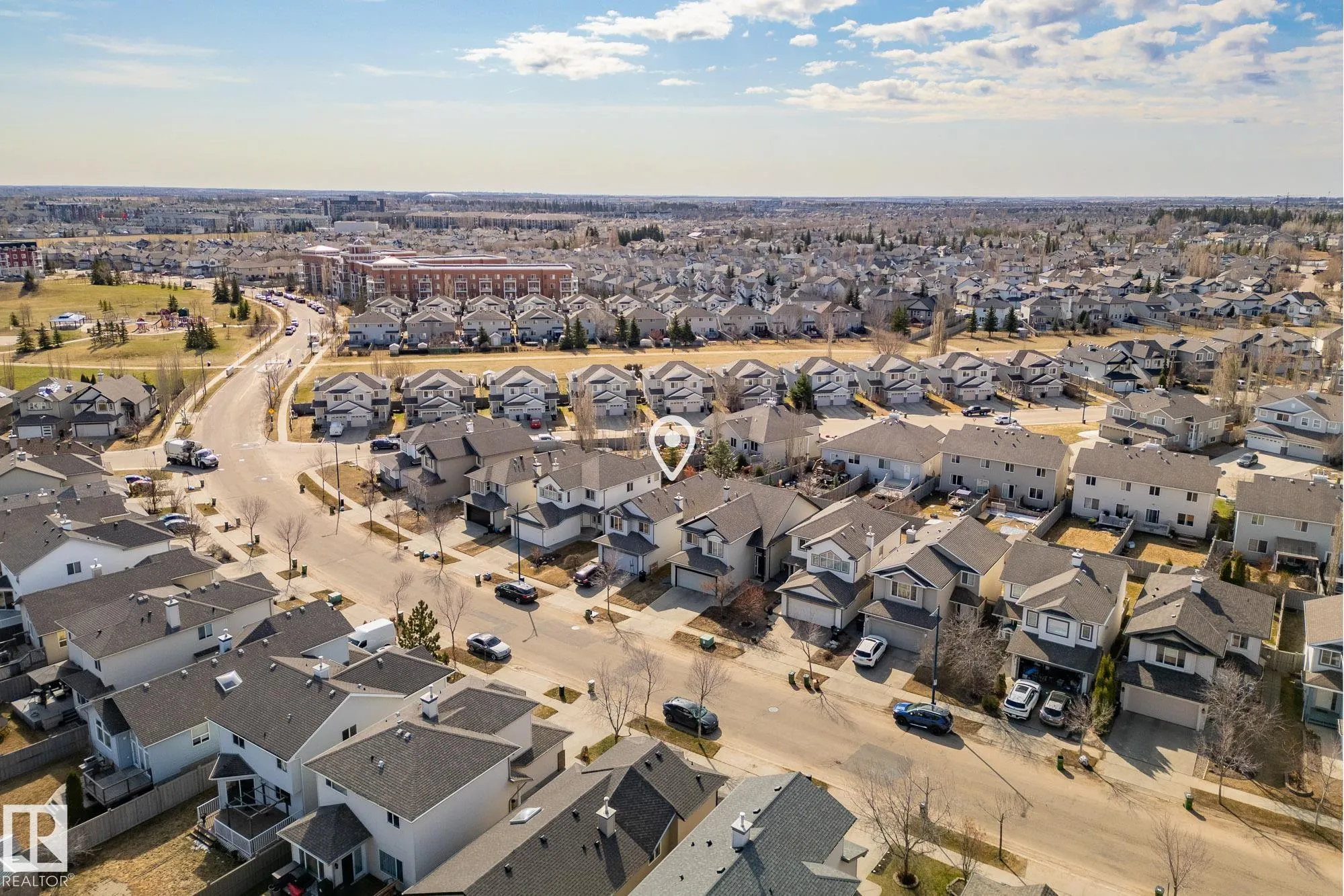 345 MACEWAN Road