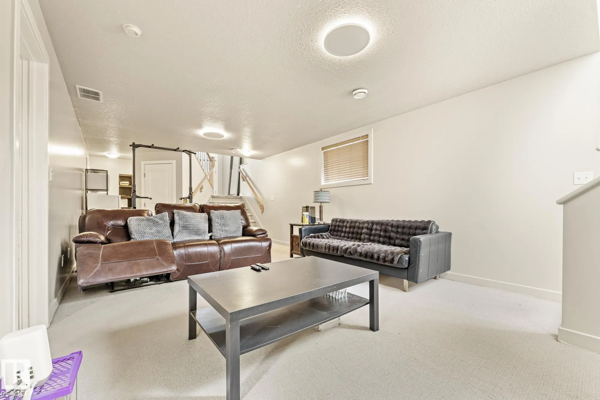 345 MACEWAN Road