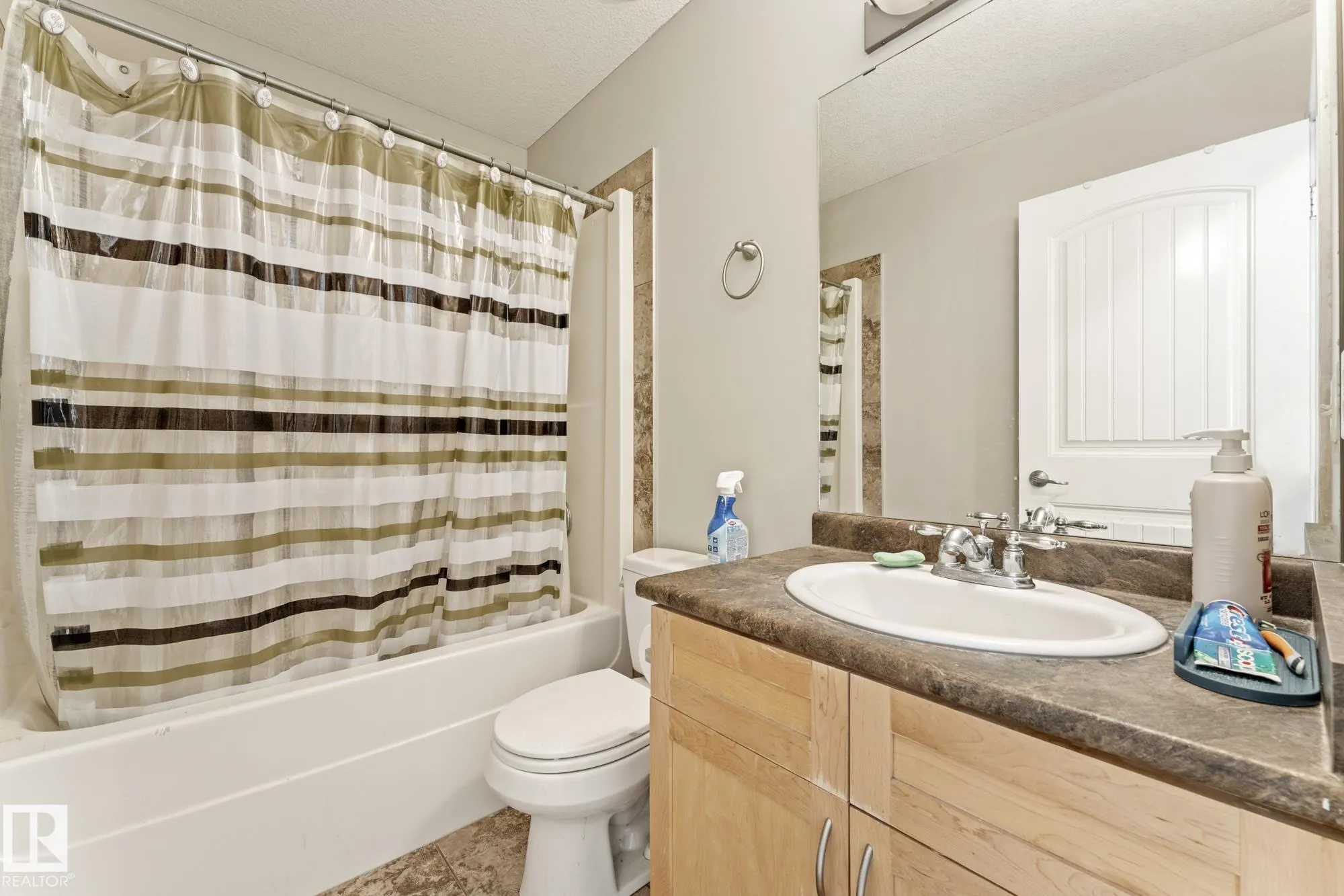 345 MACEWAN Road