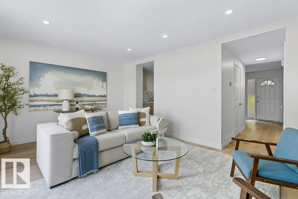 121 ABBOTTSFIELD Road