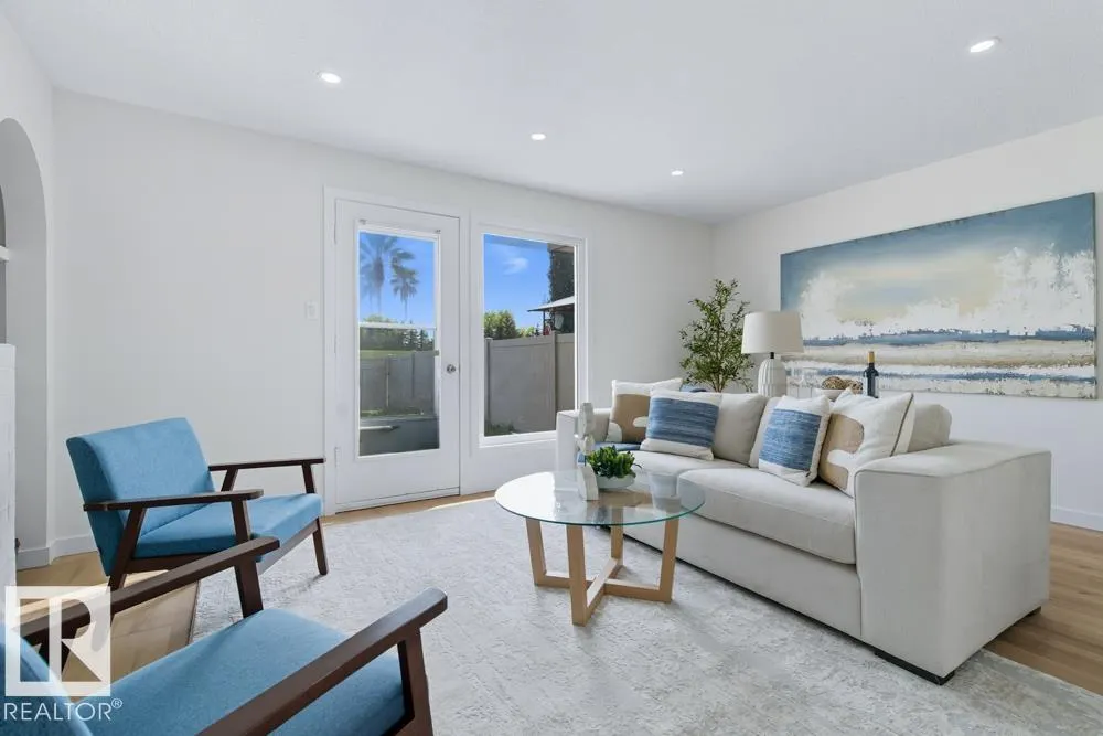 121 ABBOTTSFIELD Road