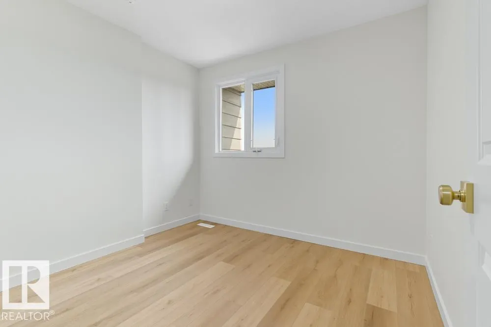121 ABBOTTSFIELD Road