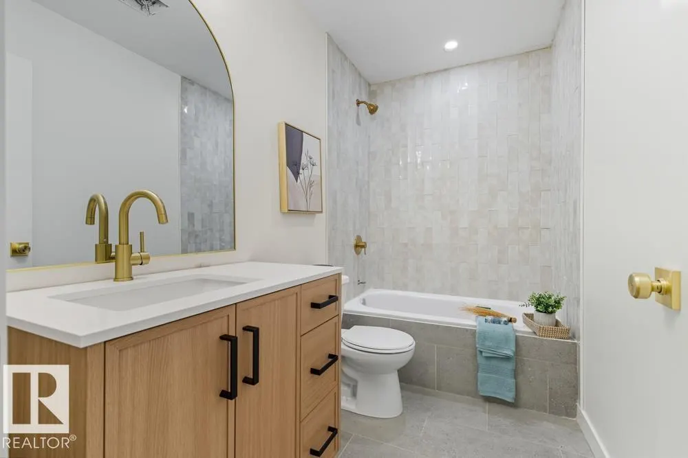 121 ABBOTTSFIELD Road